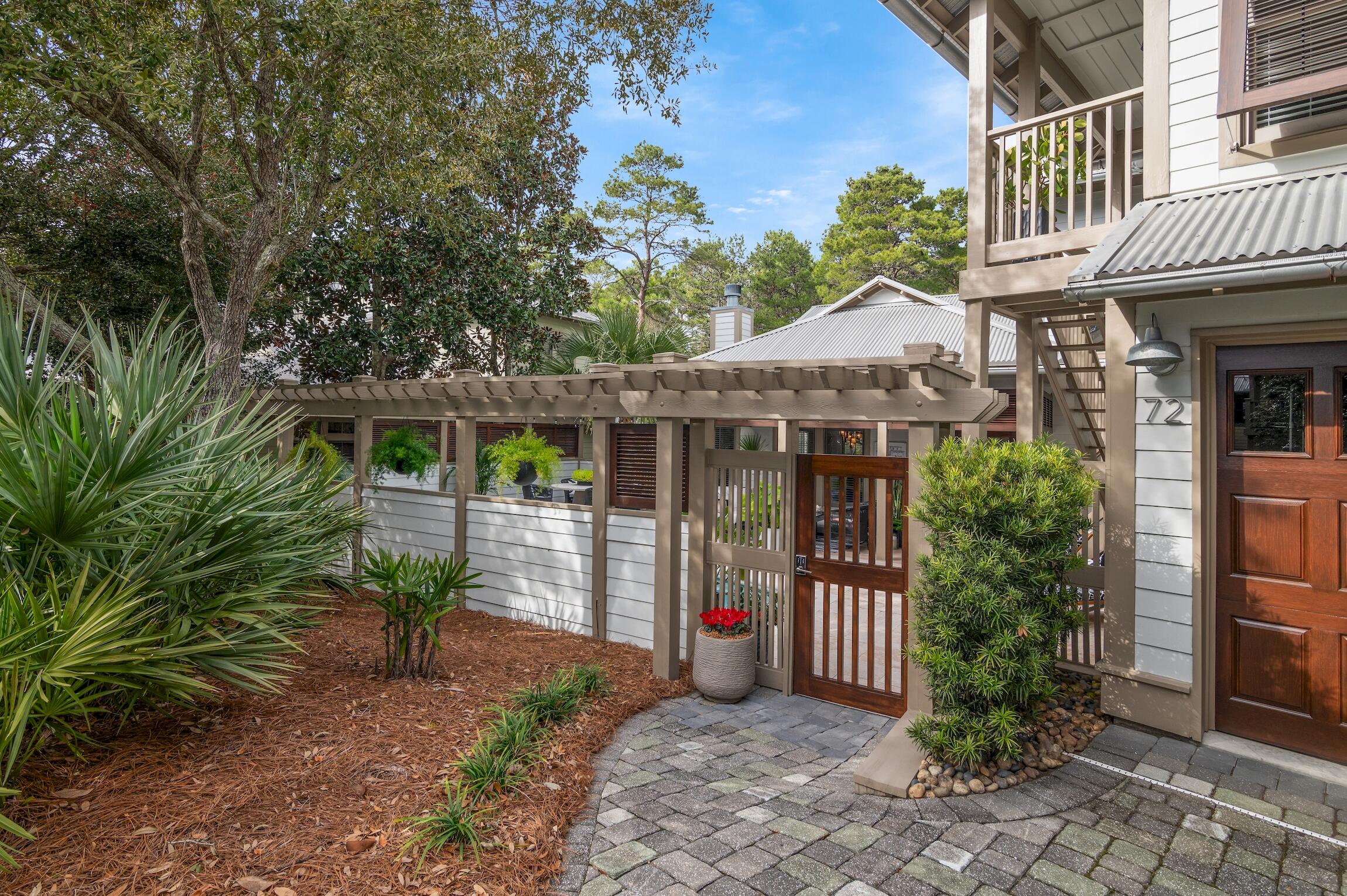 72 Summit Drive