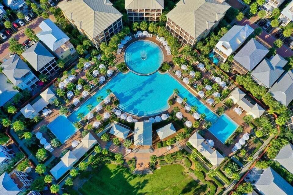 100 E Lifeguard Loop