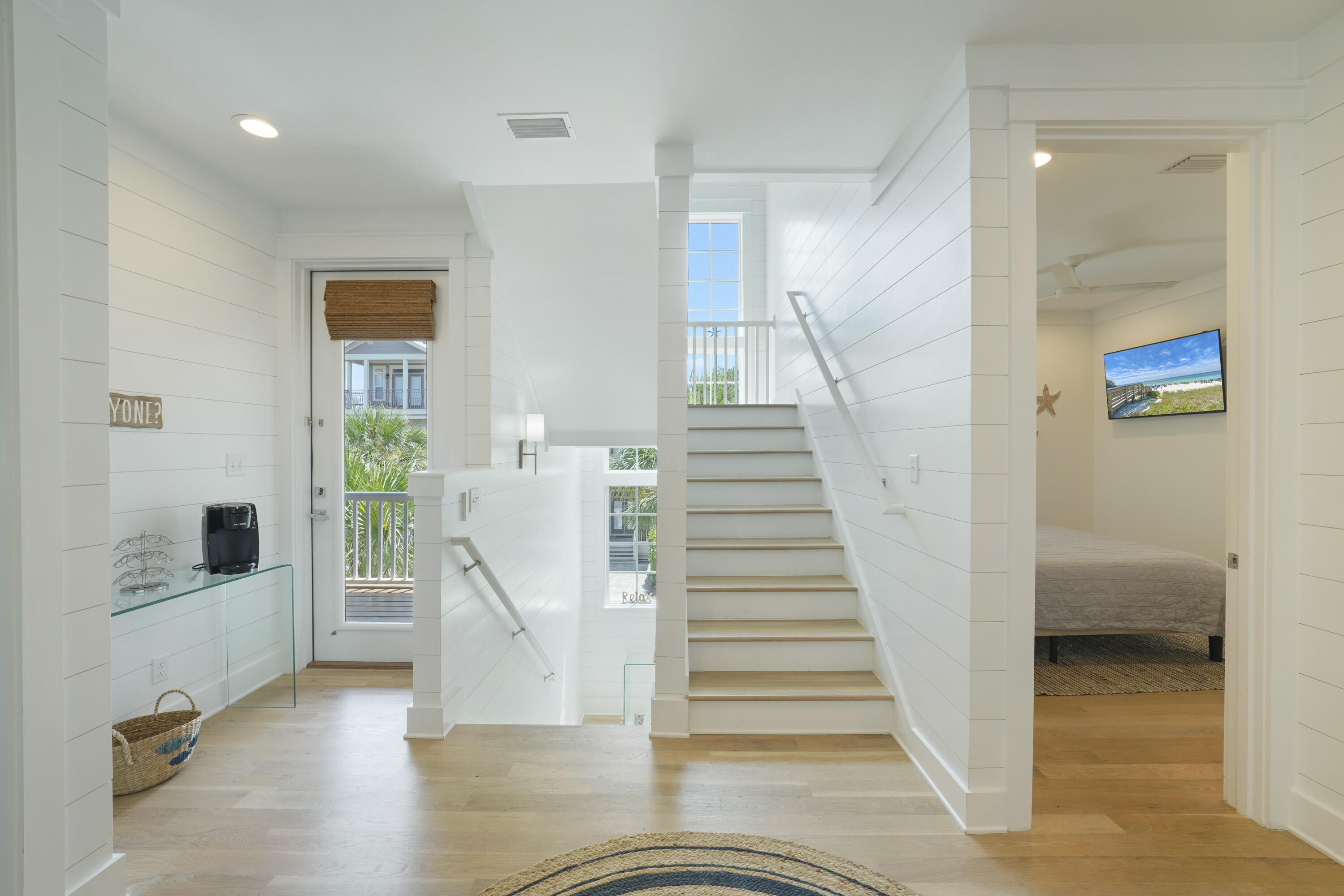 100 E Lifeguard Loop