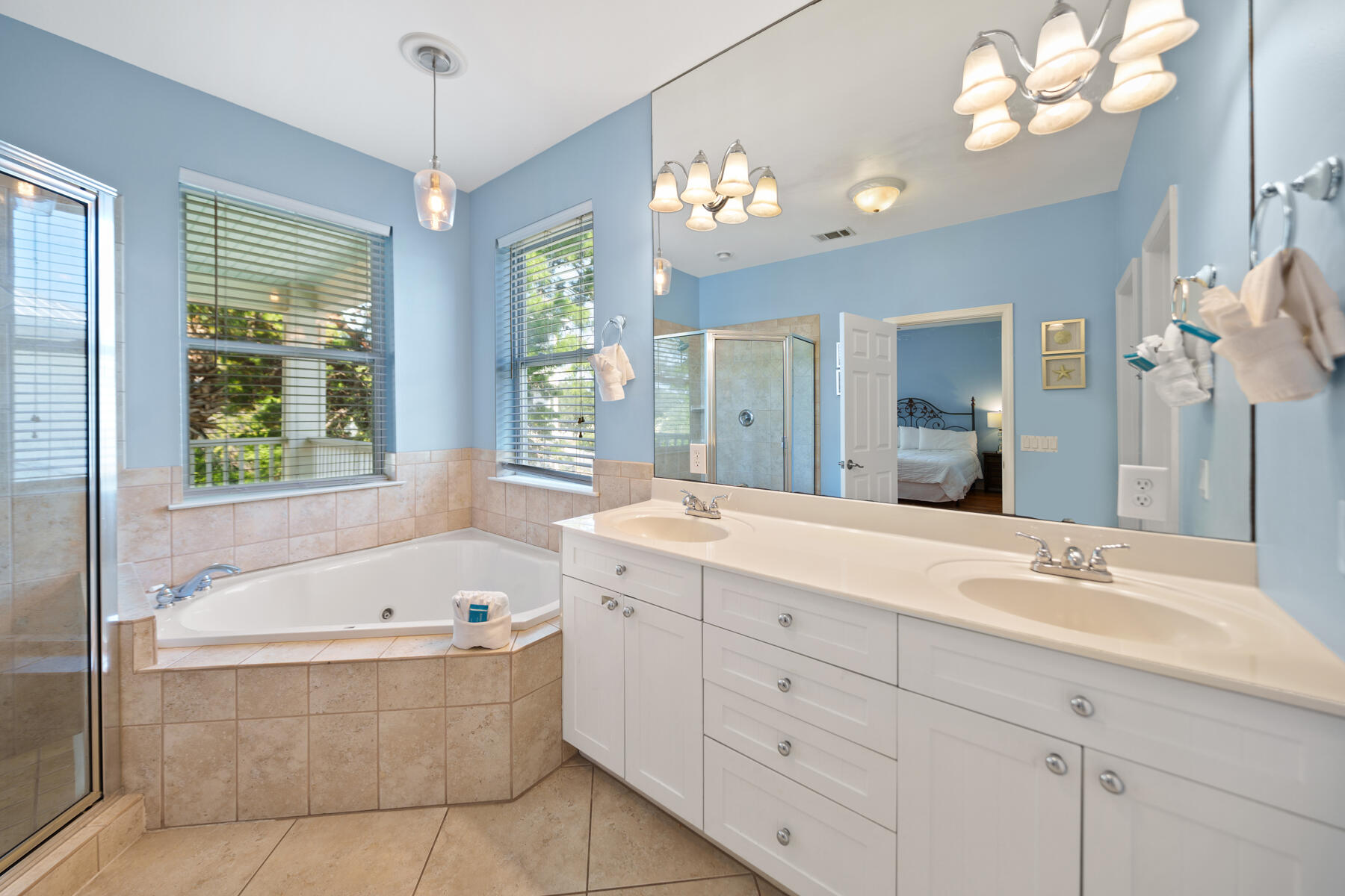 95 Saint Simon Circle