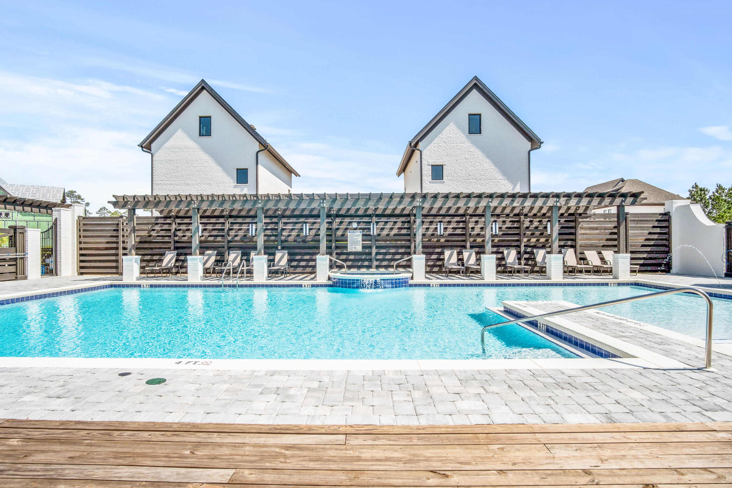 46 Ridgewalk Circle