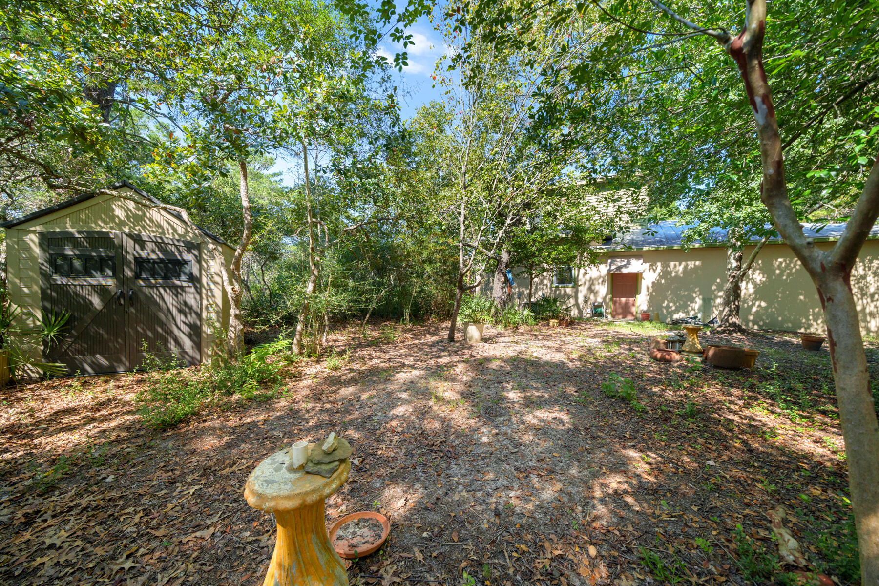 813 N Walton Lakeshore Drive