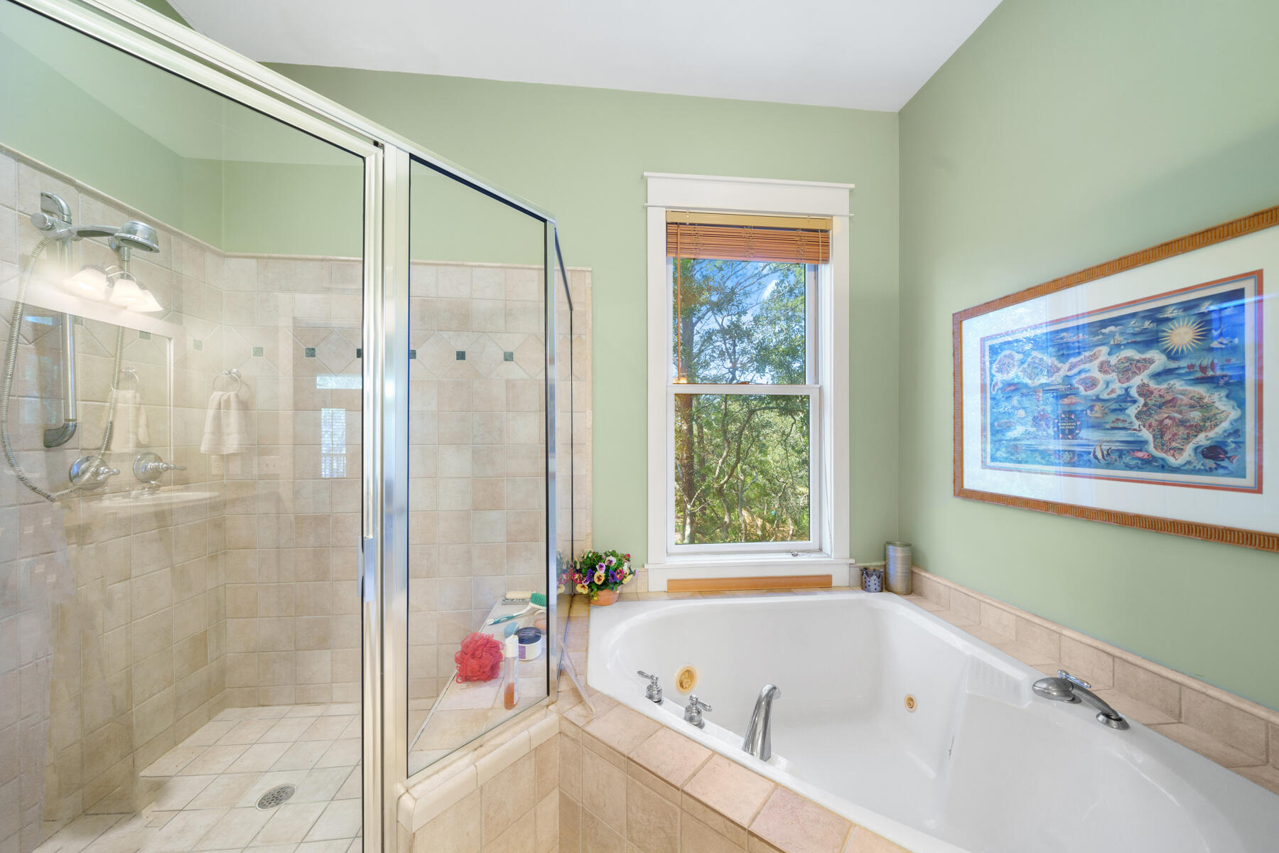 813 N Walton Lakeshore Drive