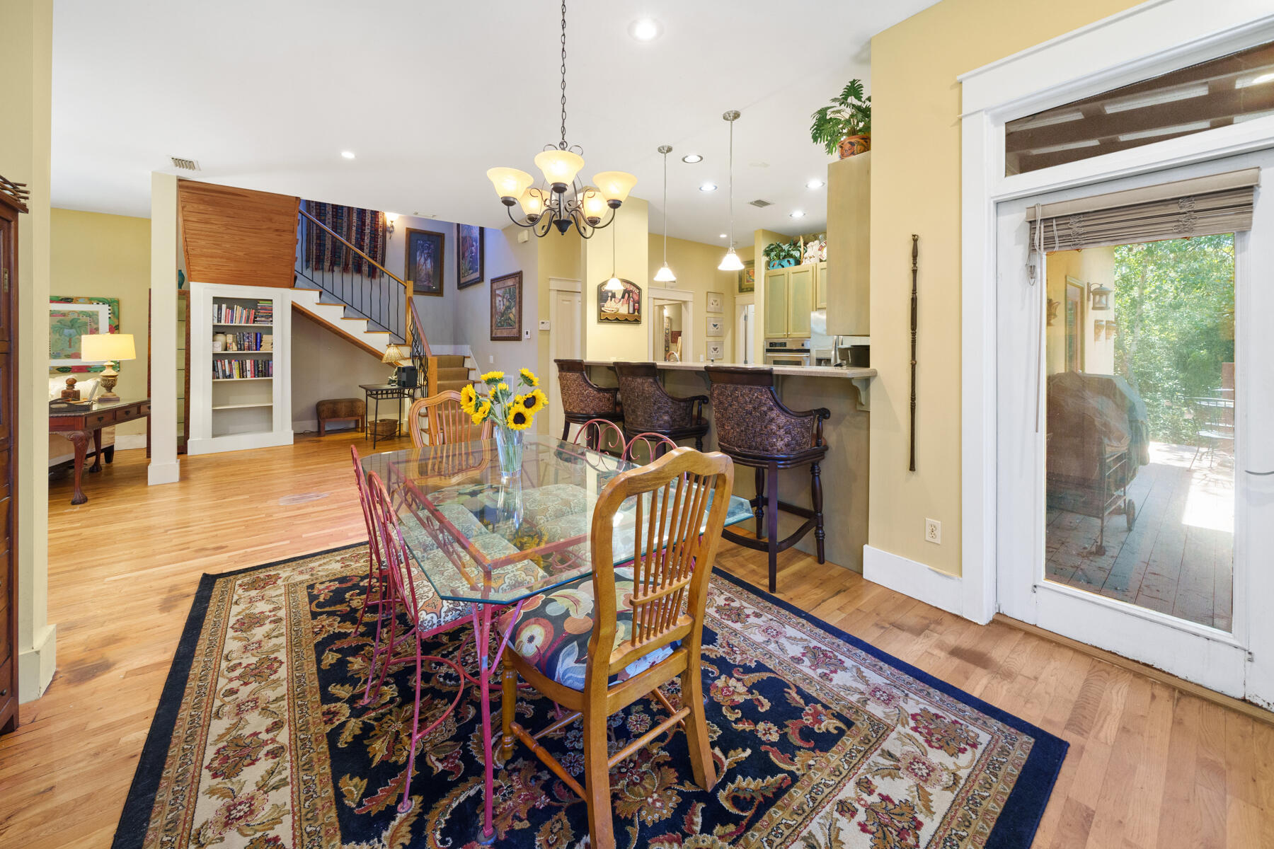 813 N Walton Lakeshore Drive