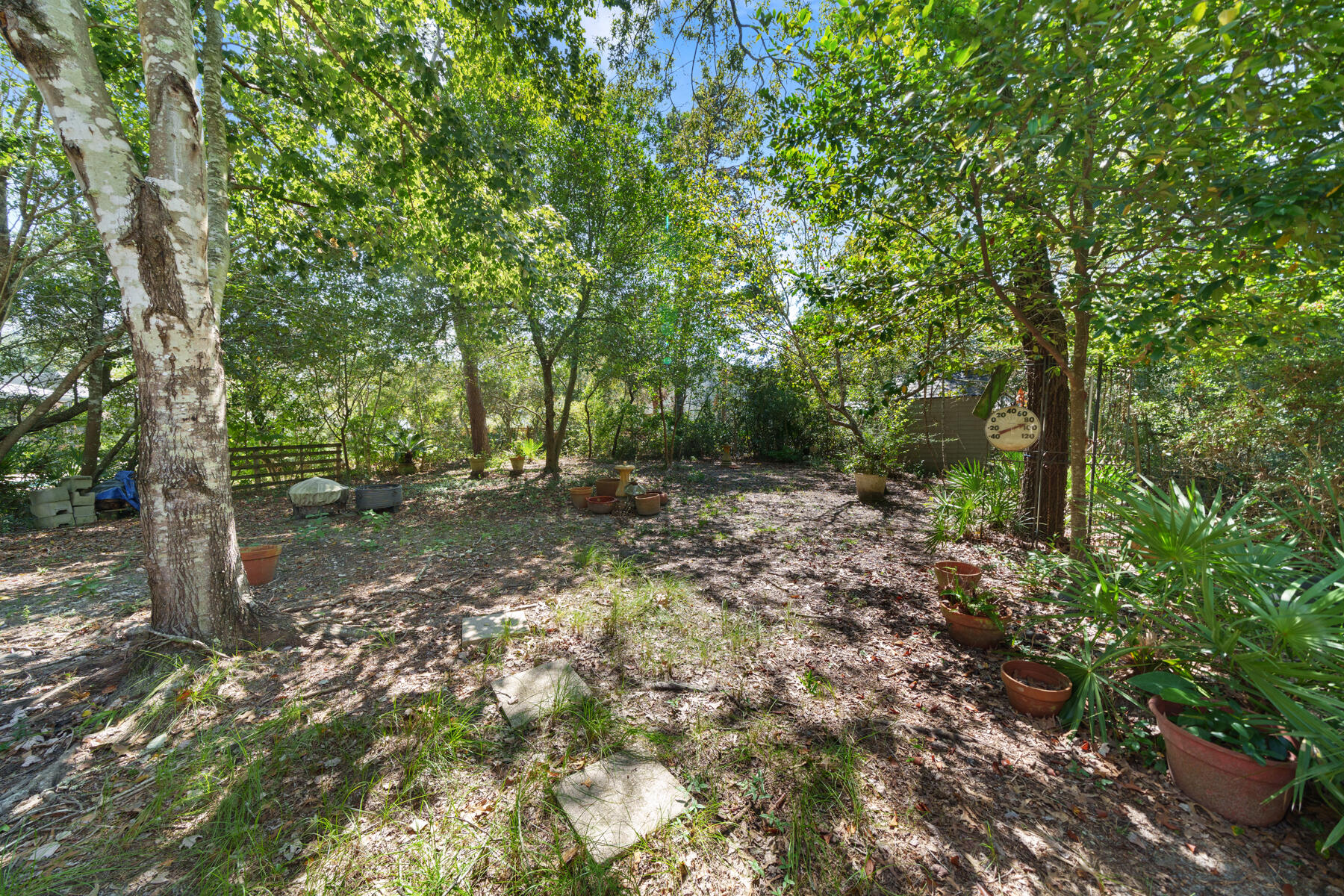 813 N Walton Lakeshore Drive