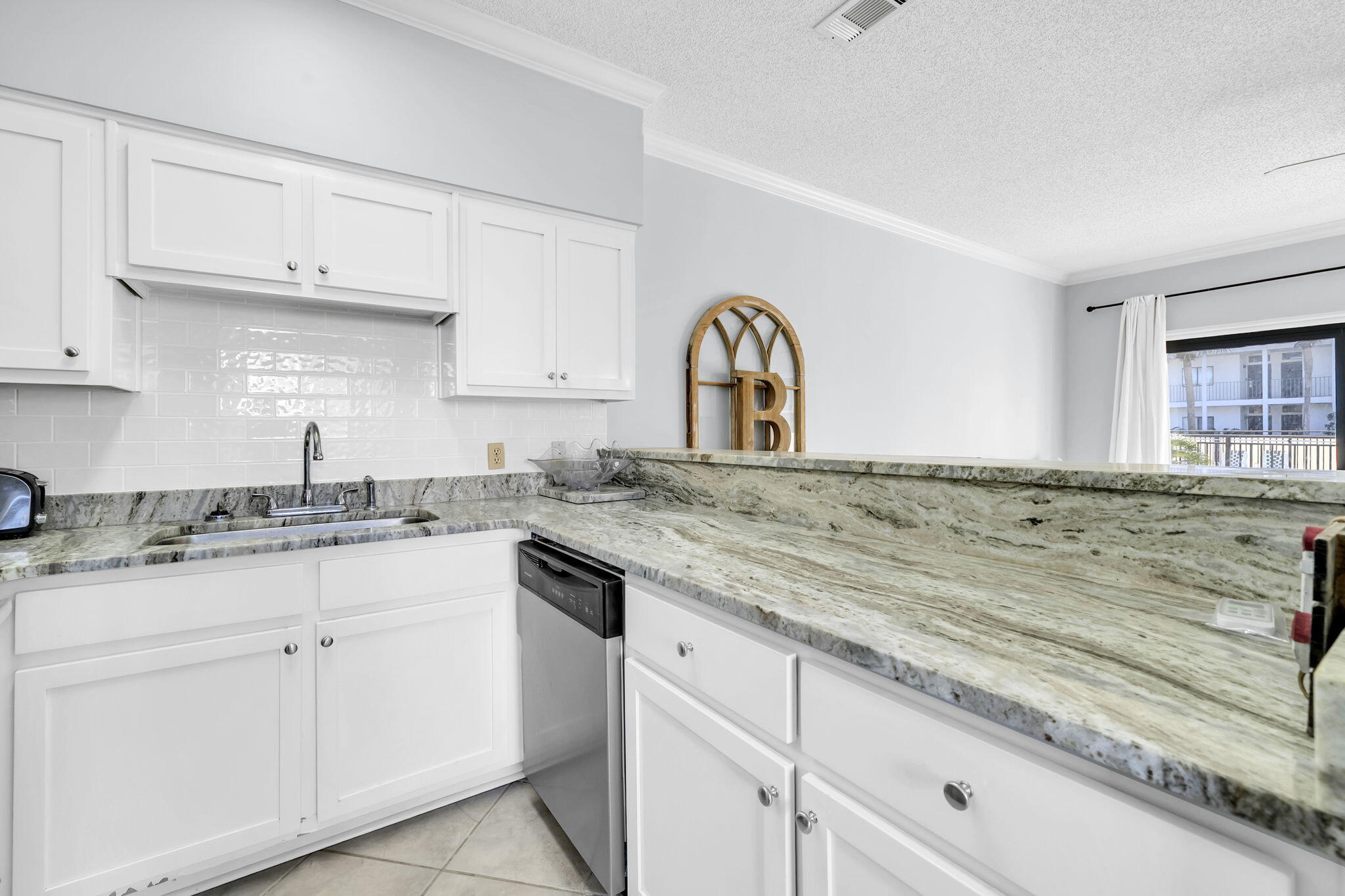 3604 E County Highway 30A UNIT B3