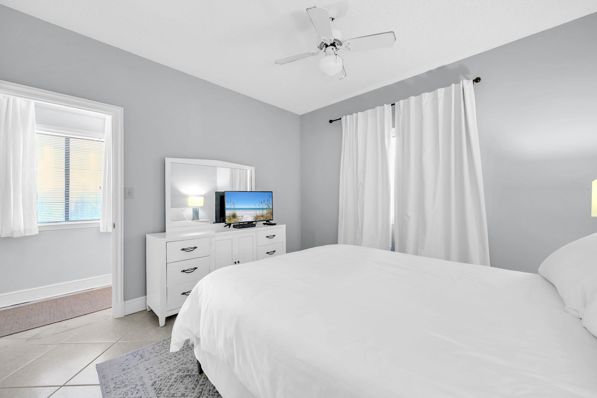 3604 E County Highway 30A UNIT B3