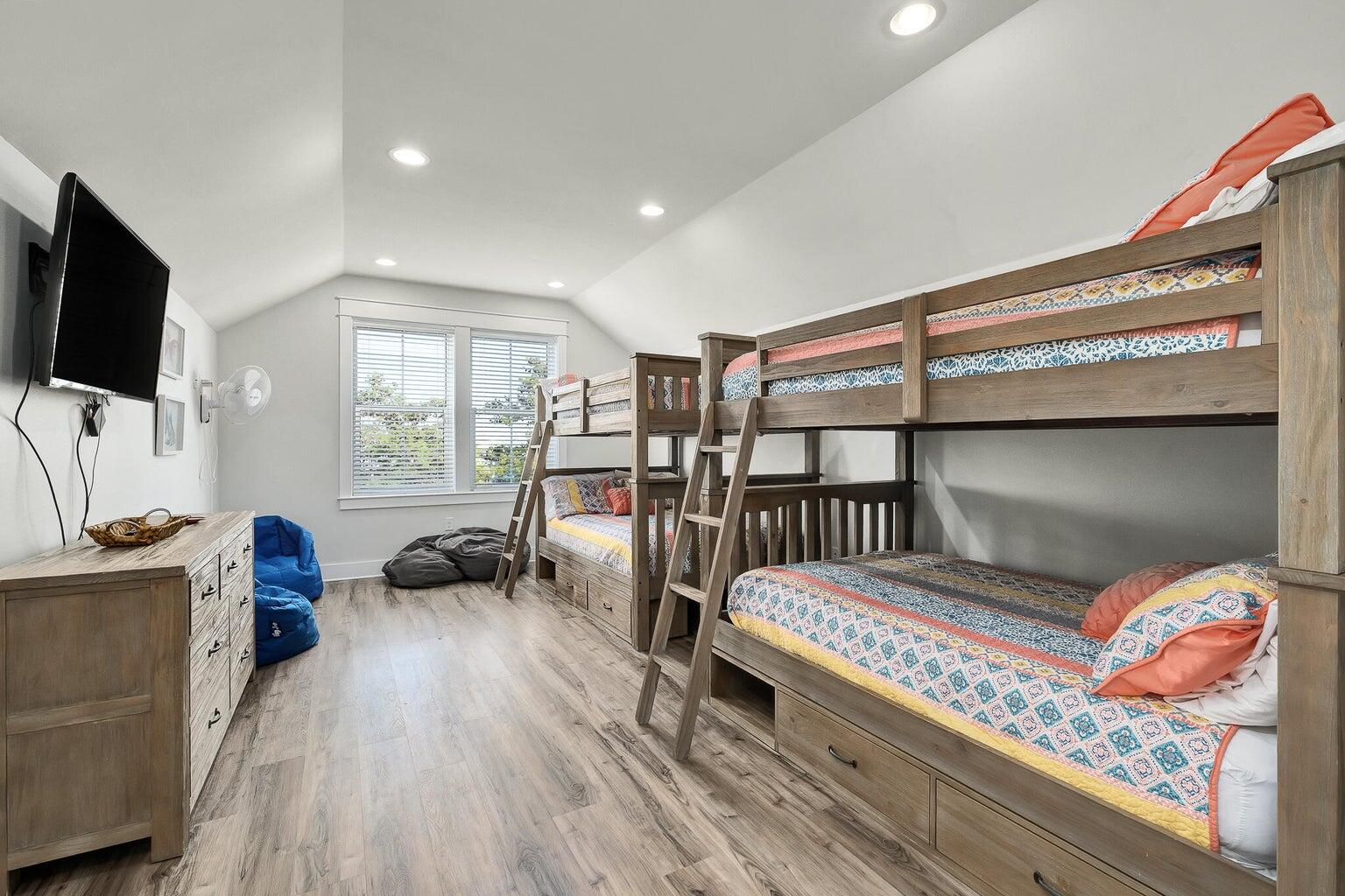 99 Stingray Street