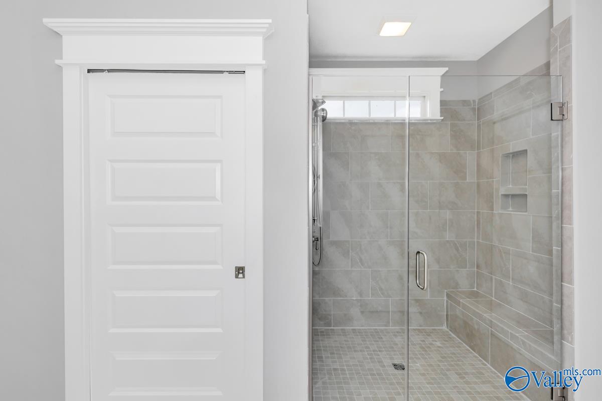 9576 NW Abington Cove Boulevard