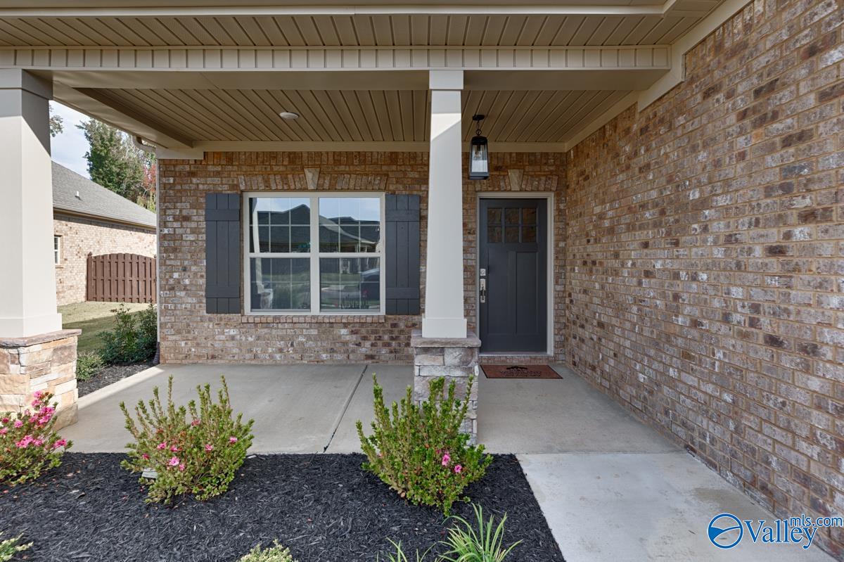 9576 NW Abington Cove Boulevard