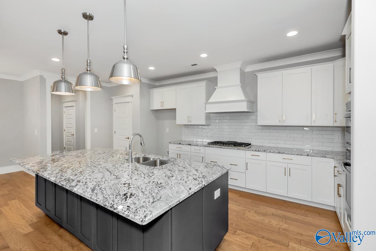 9576 NW Abington Cove Boulevard