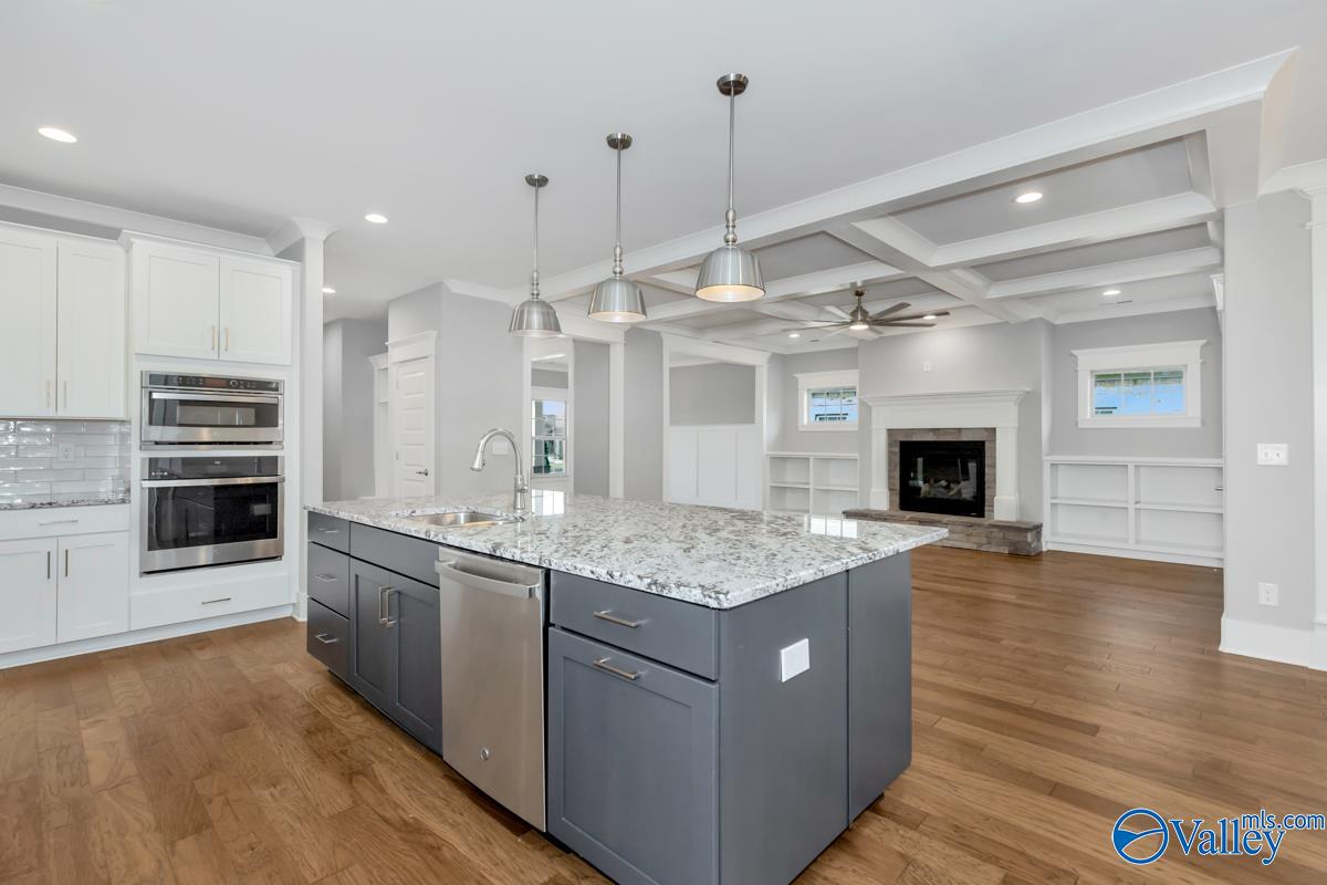 9576 NW Abington Cove Boulevard