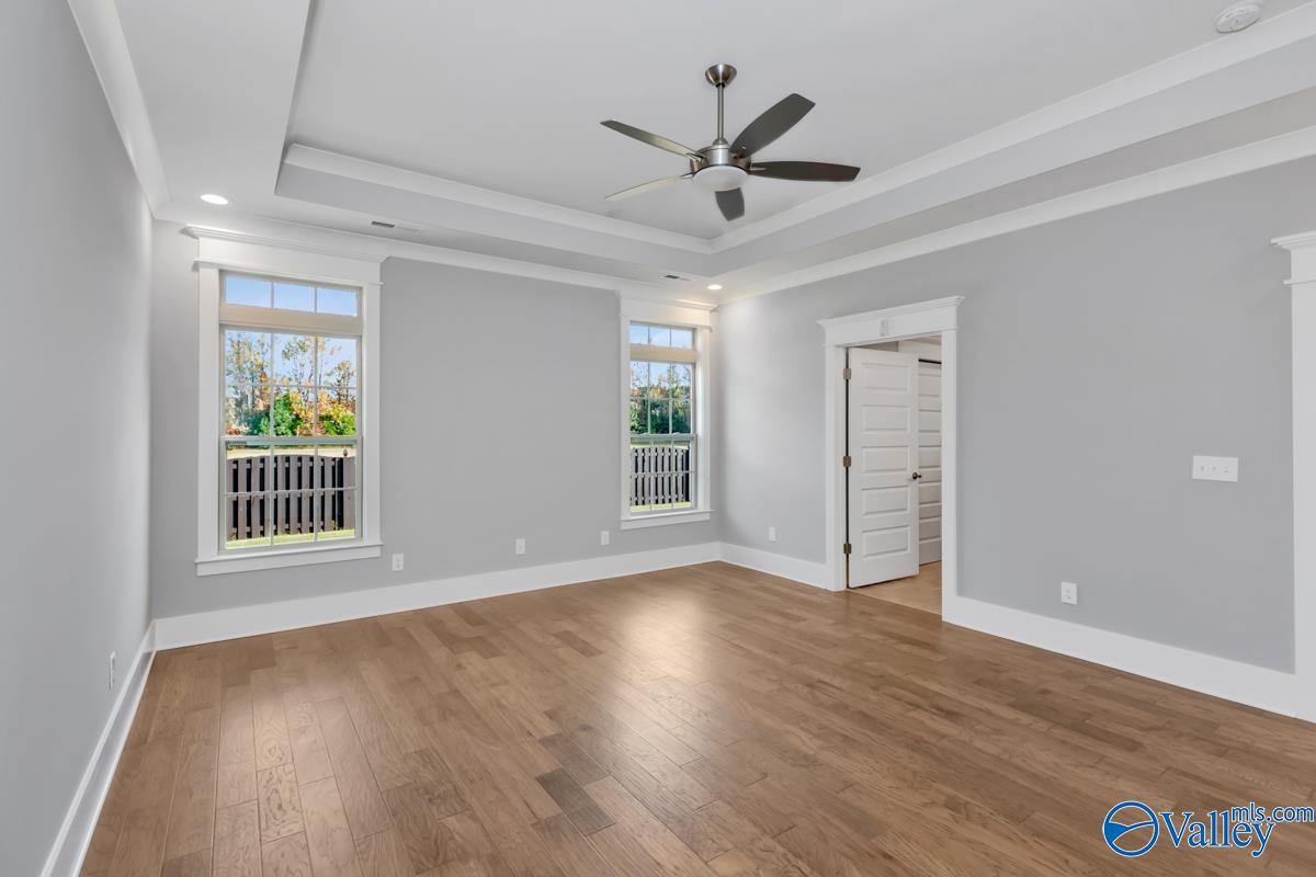 9576 NW Abington Cove Boulevard