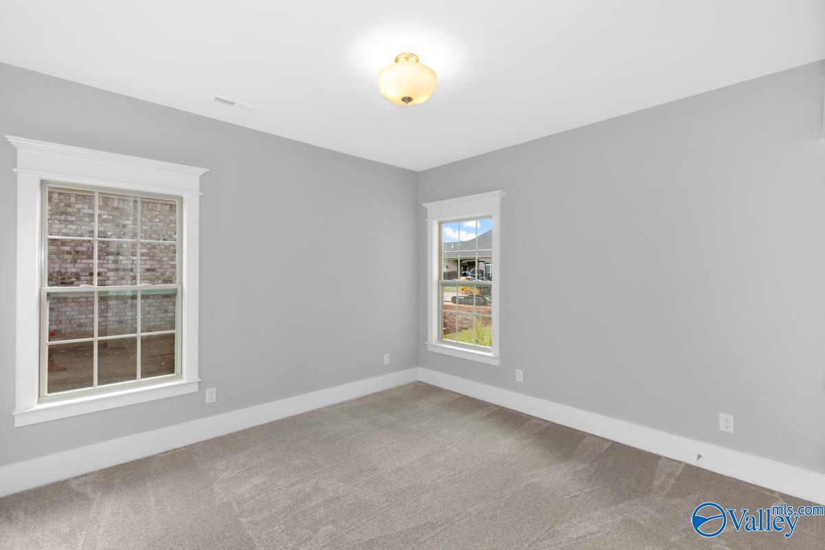 9576 NW Abington Cove Boulevard