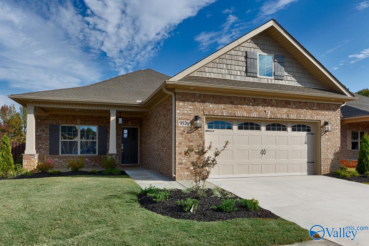 9576 NW Abington Cove Boulevard