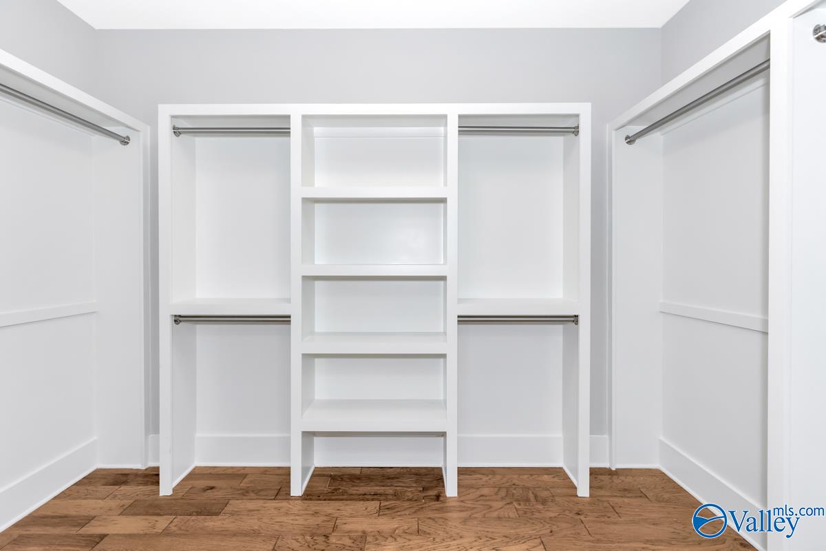 9576 NW Abington Cove Boulevard