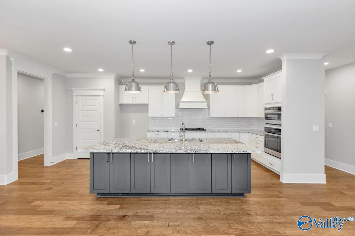 9576 NW Abington Cove Boulevard