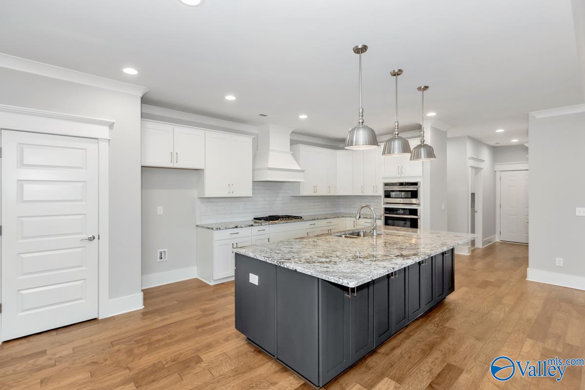 9576 NW Abington Cove Boulevard