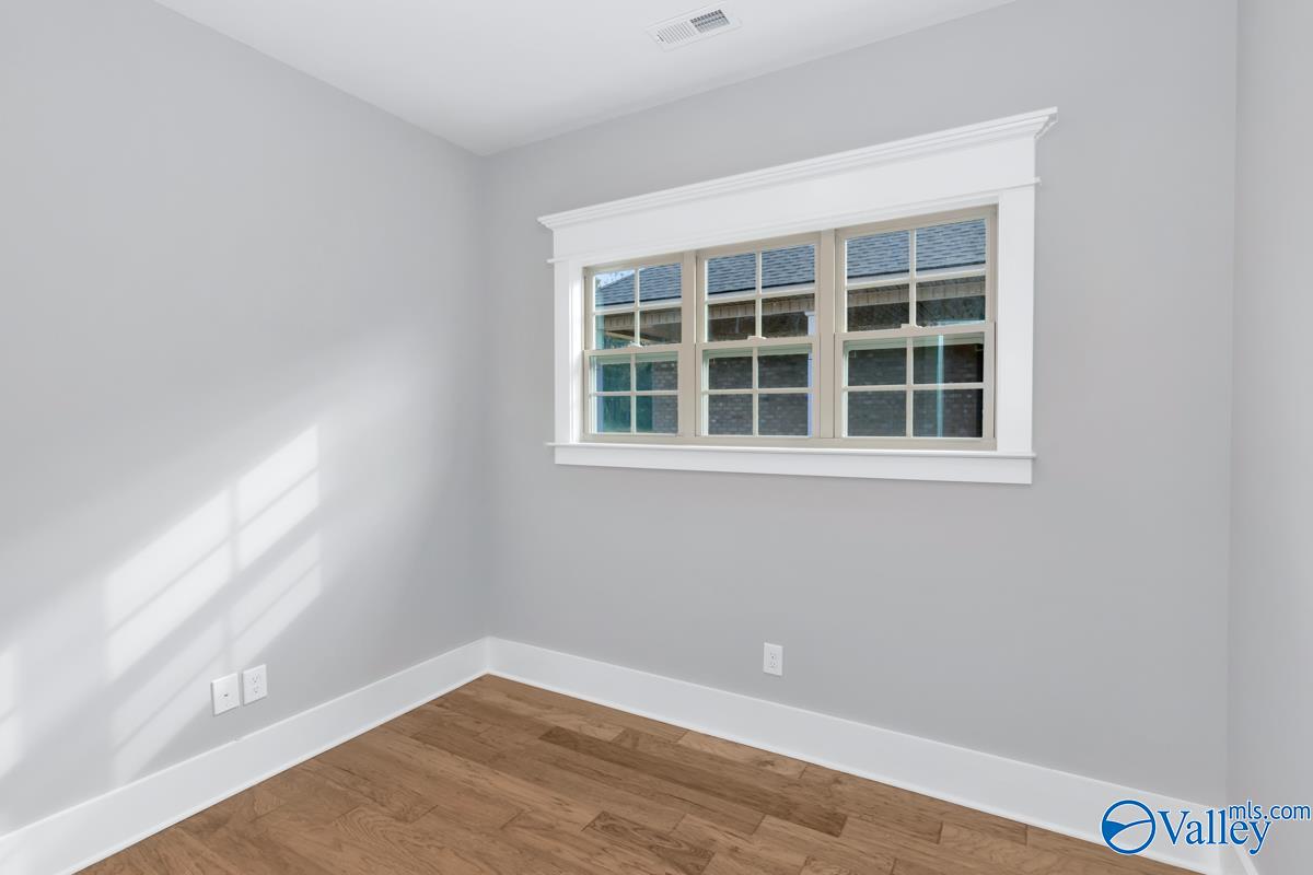 9576 NW Abington Cove Boulevard