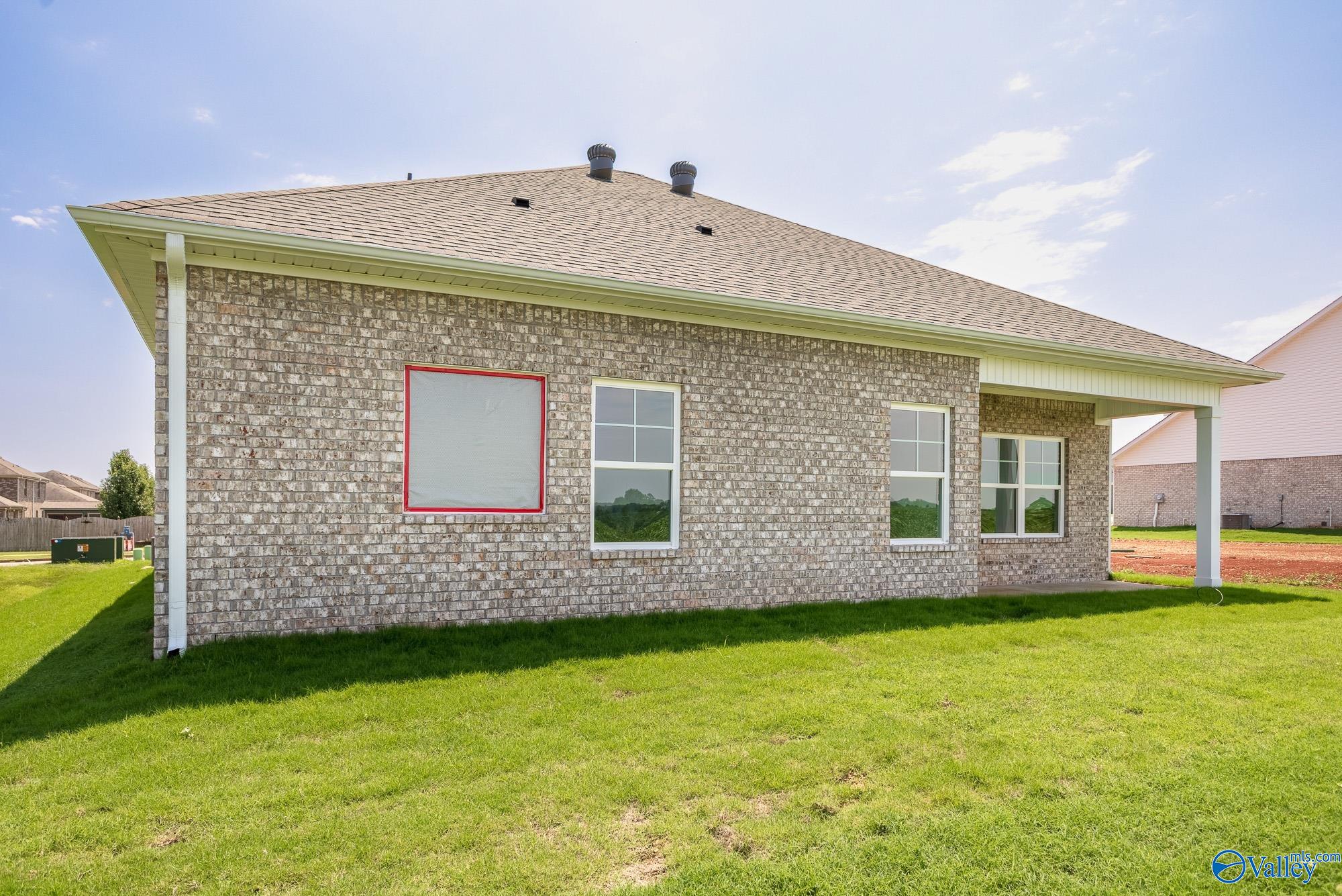 305 Avebury Road