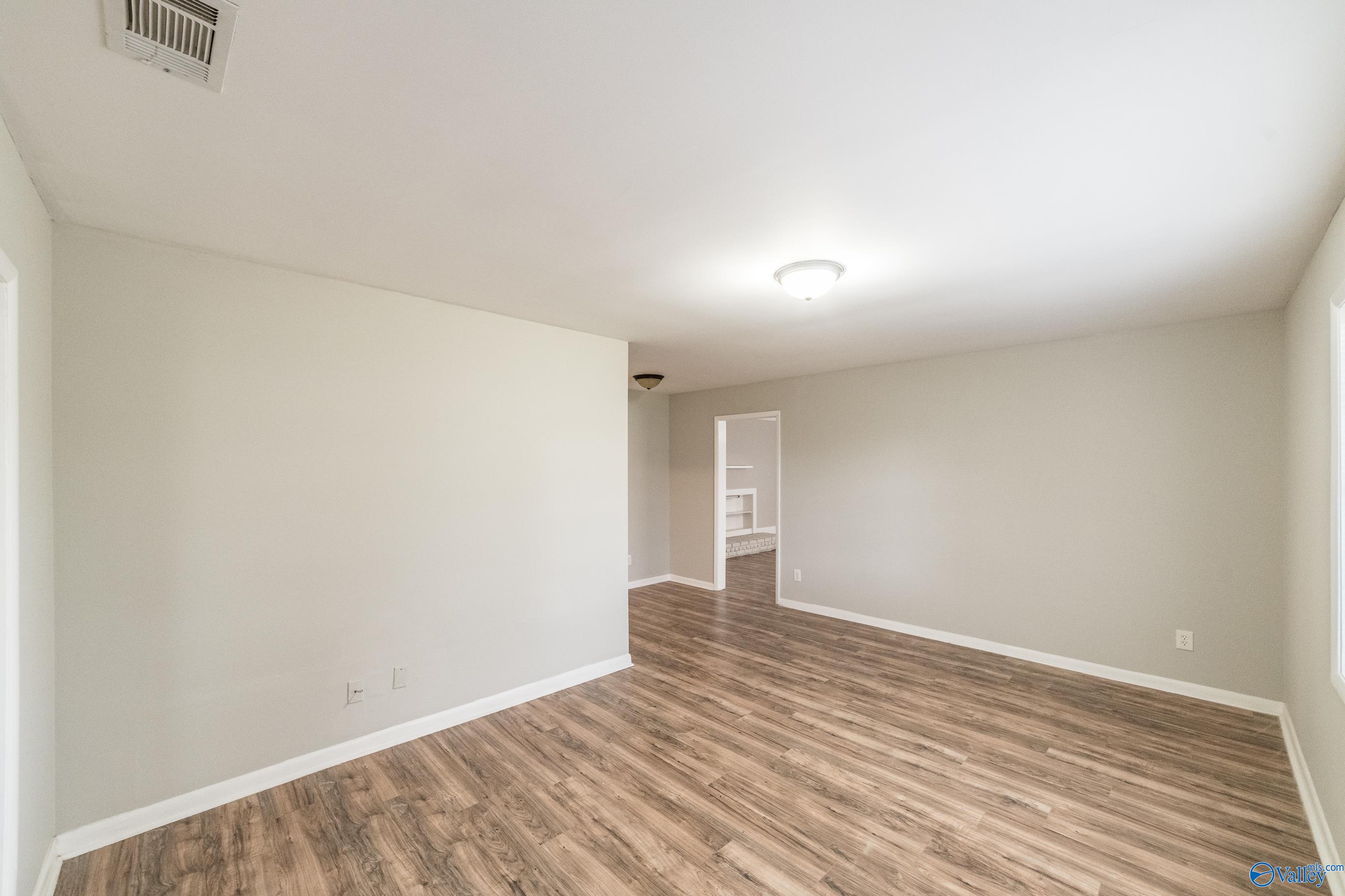 3414 Grassfort Drive SW