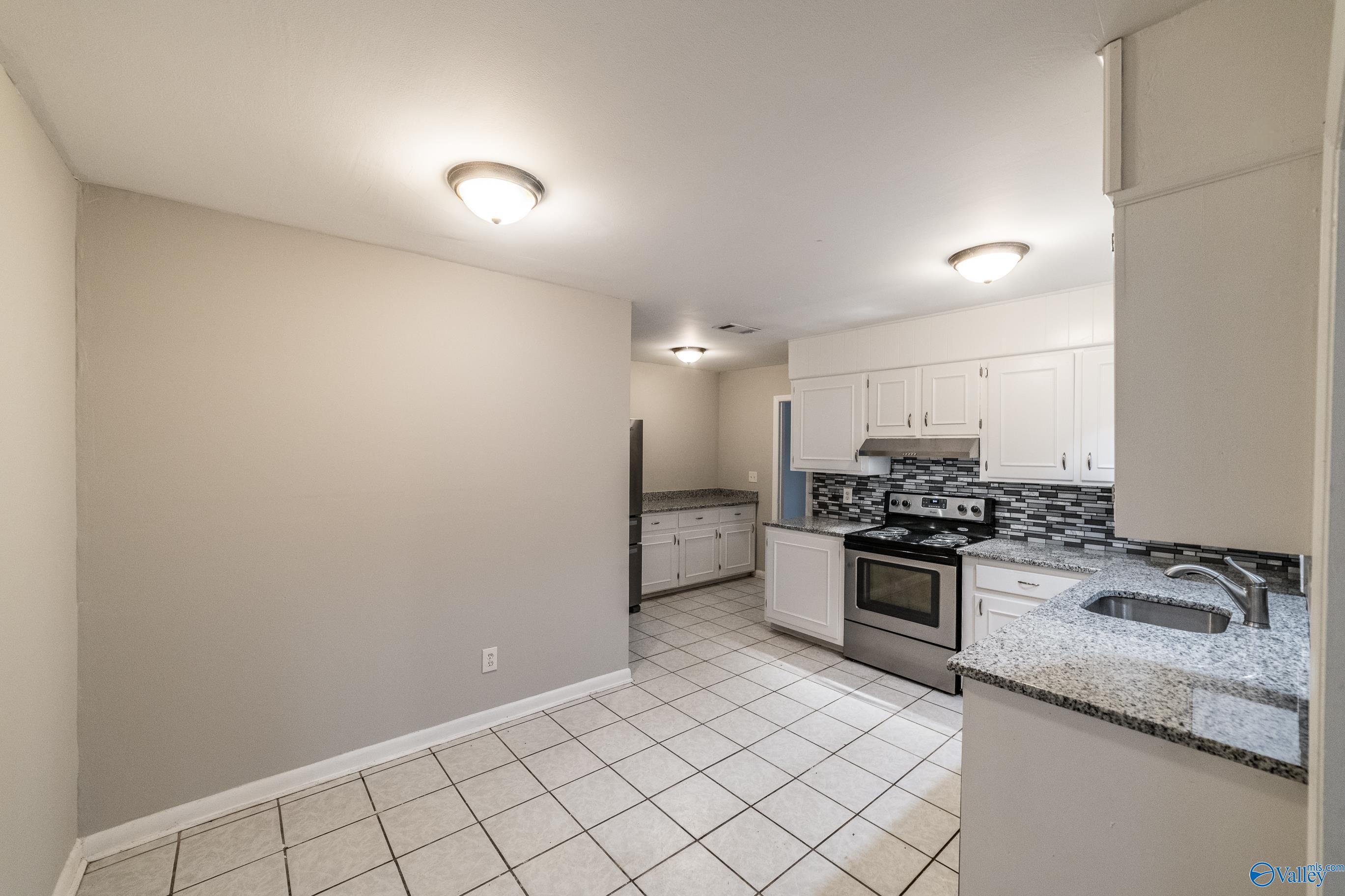 3414 Grassfort Drive SW