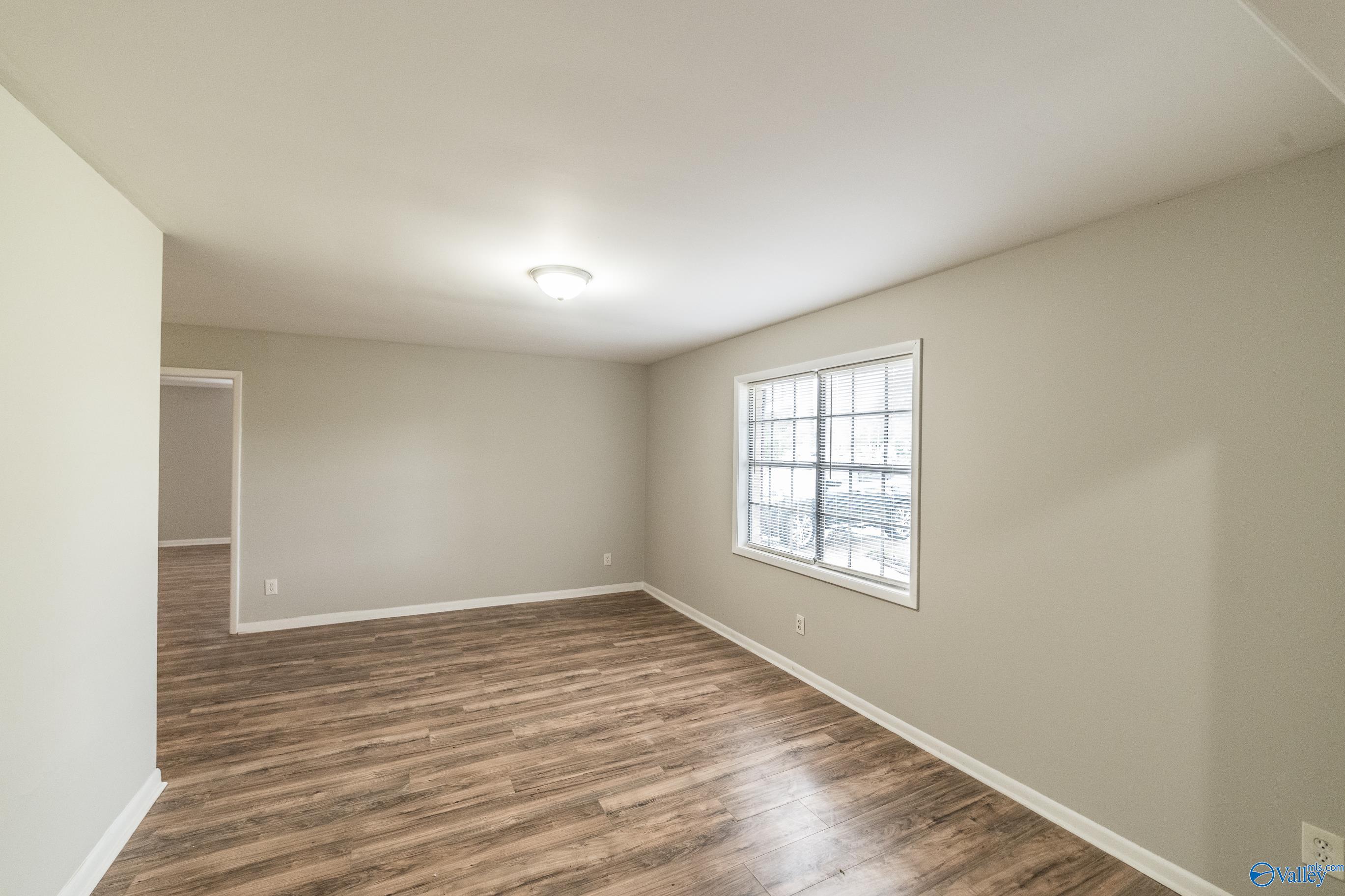 3414 Grassfort Drive SW