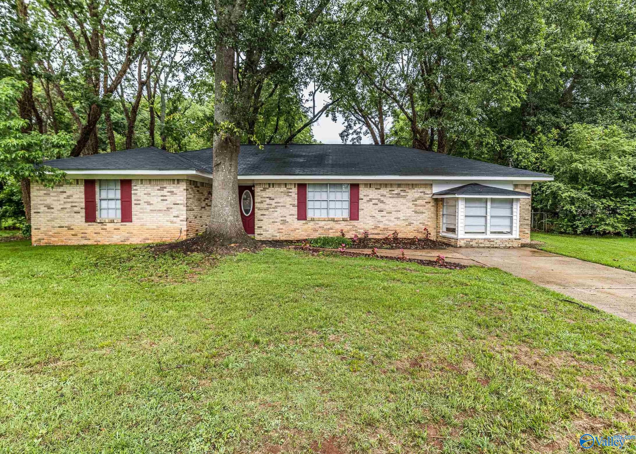 3414 Grassfort Drive SW