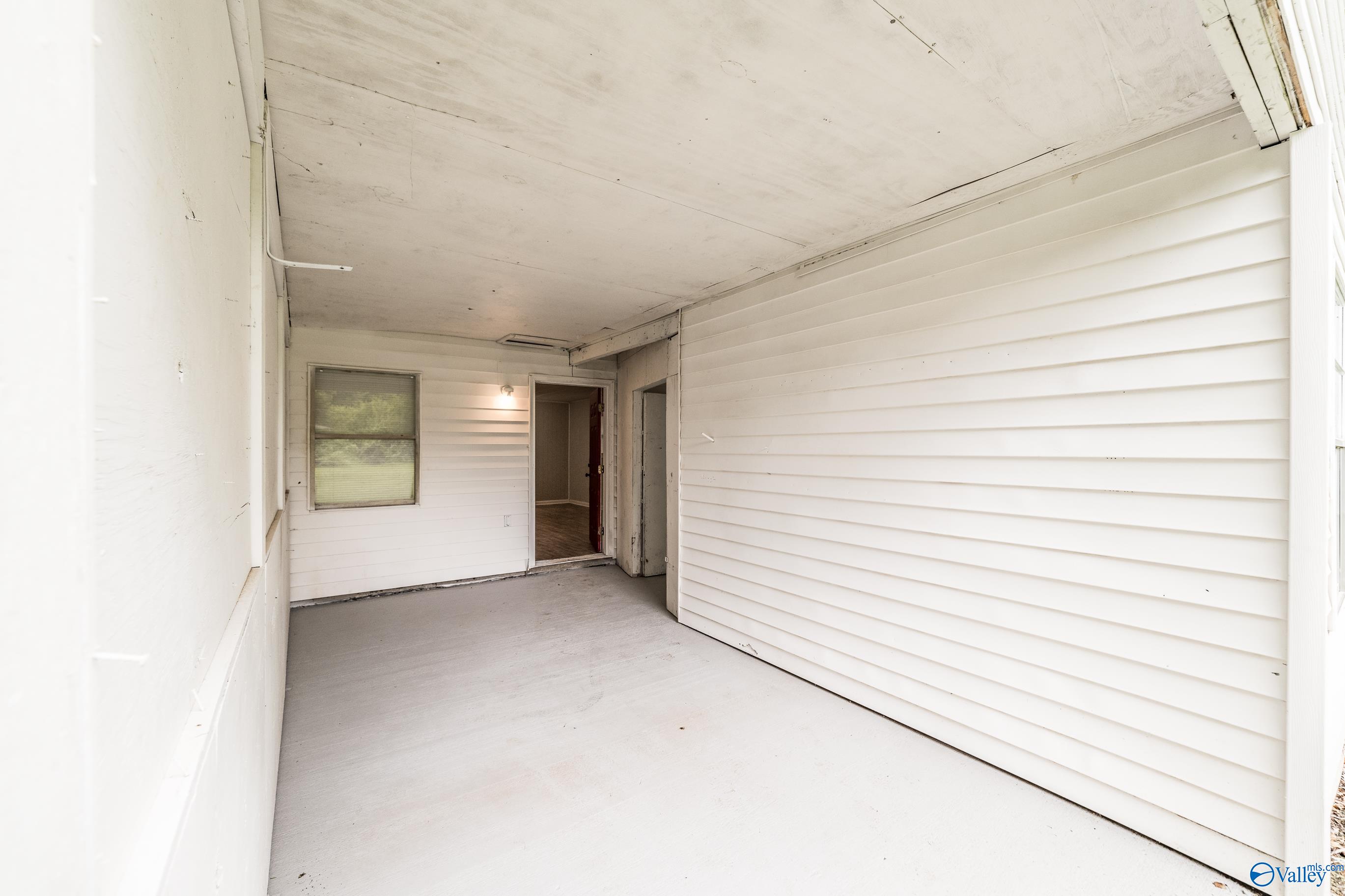 3414 Grassfort Drive SW