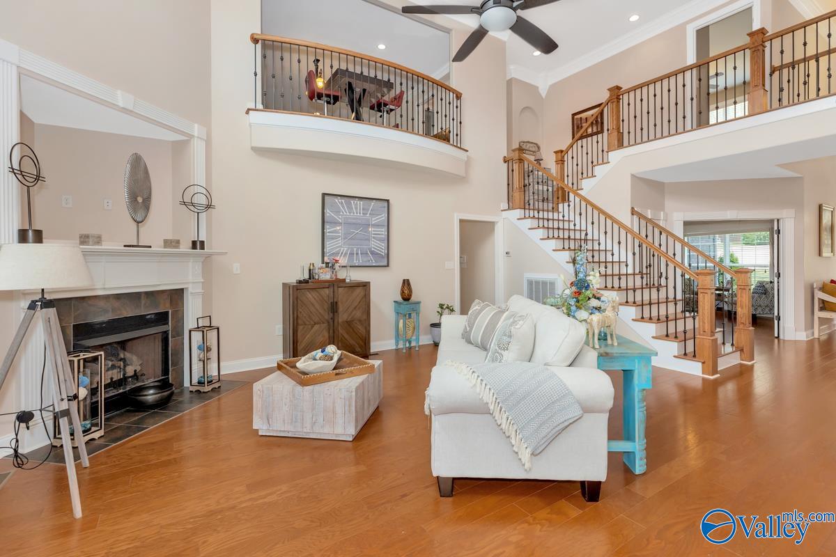 7054 Pale Dawn Place SE