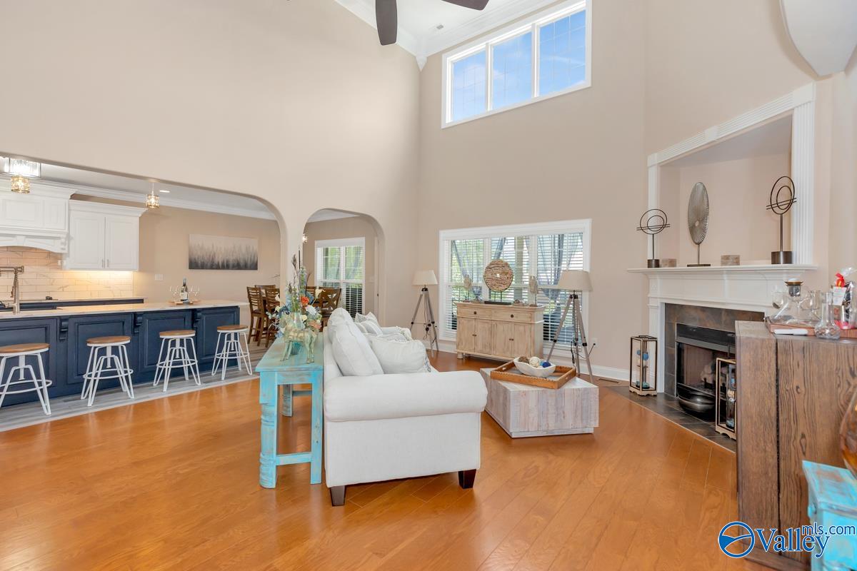 7054 Pale Dawn Place SE