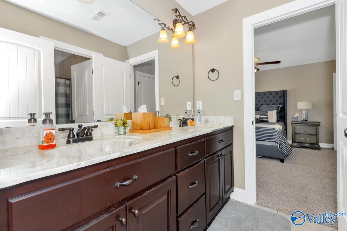 7054 Pale Dawn Place SE