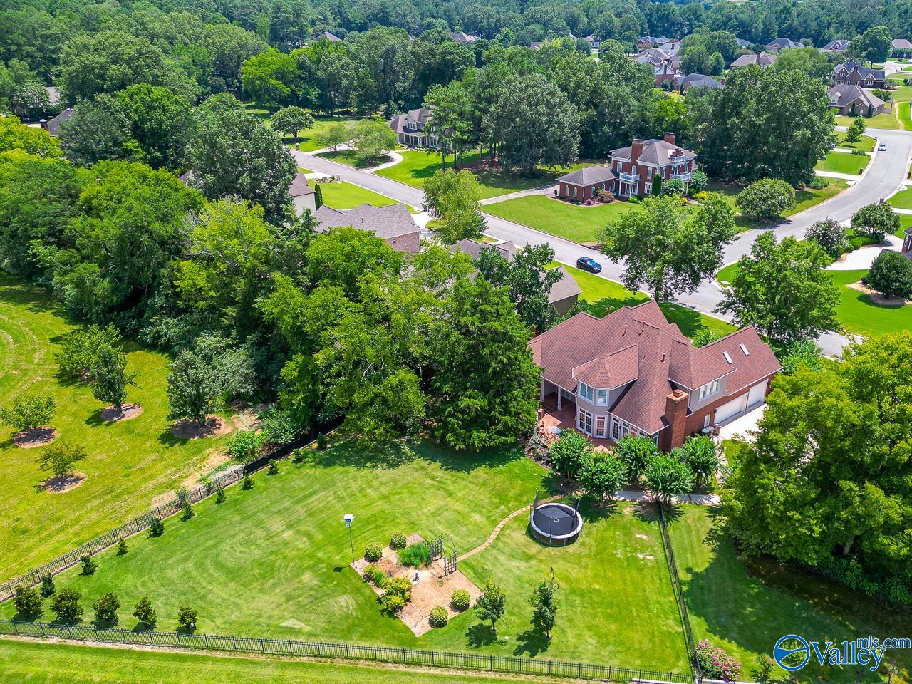 2610 Applewood Circle SE