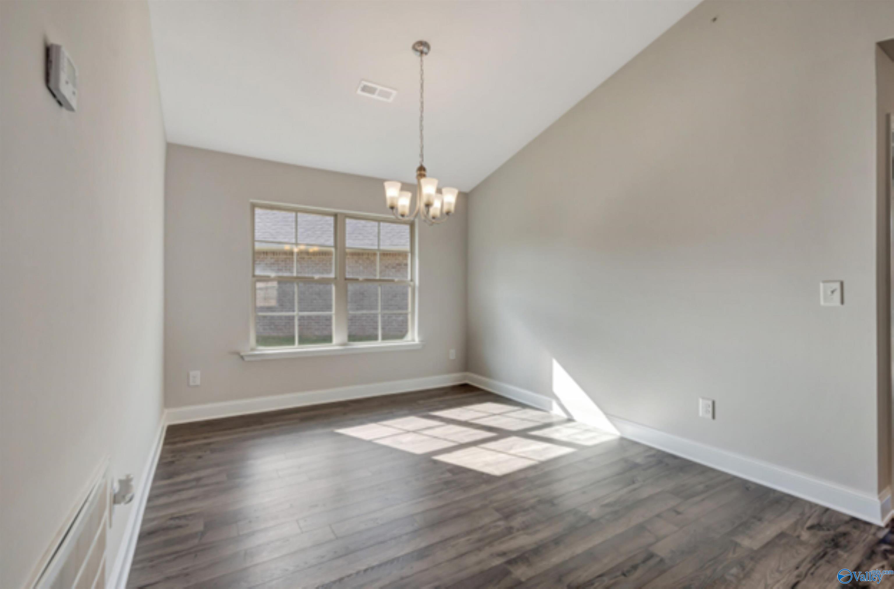 119 Bingham Way