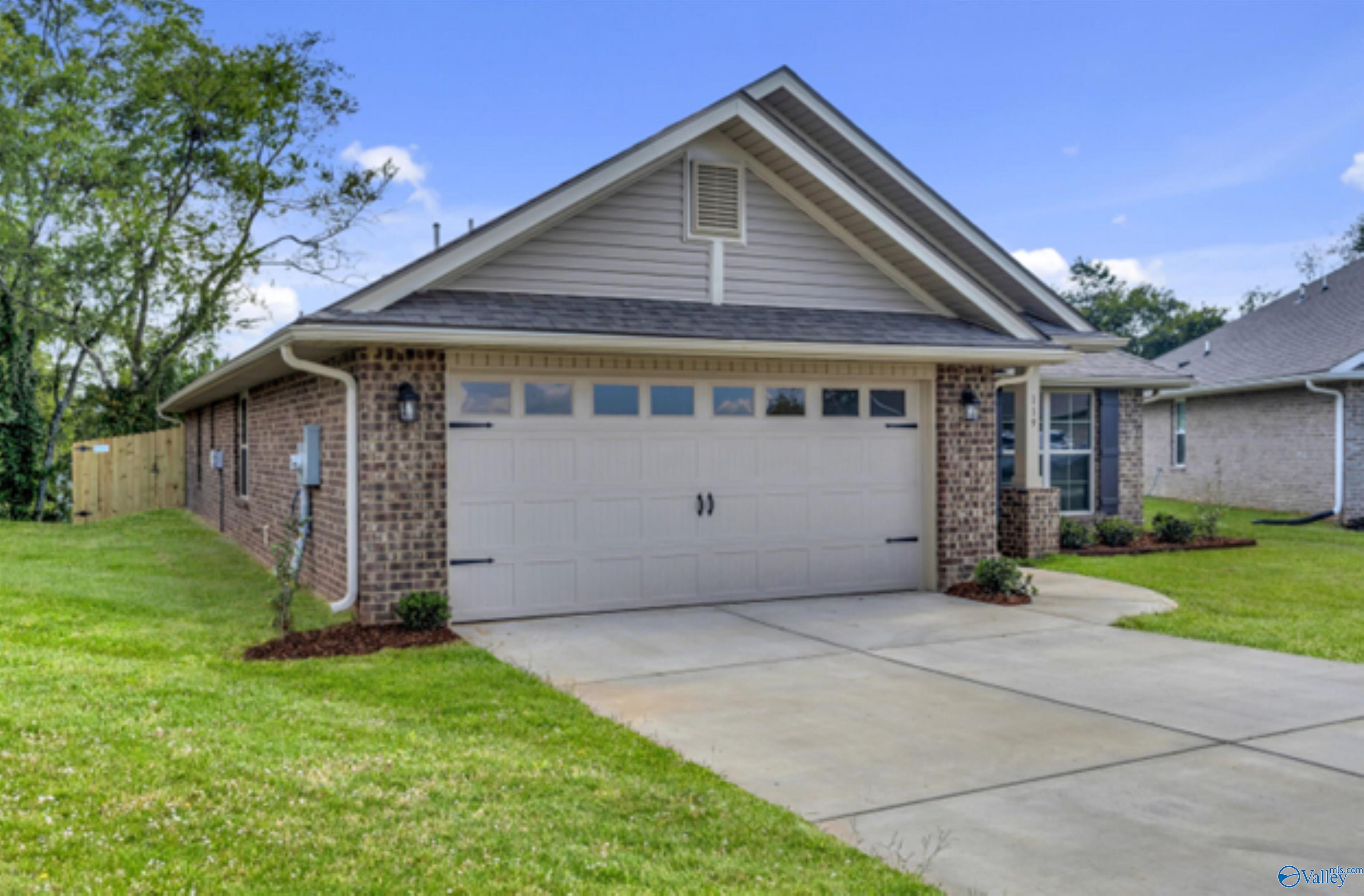 119 Bingham Way
