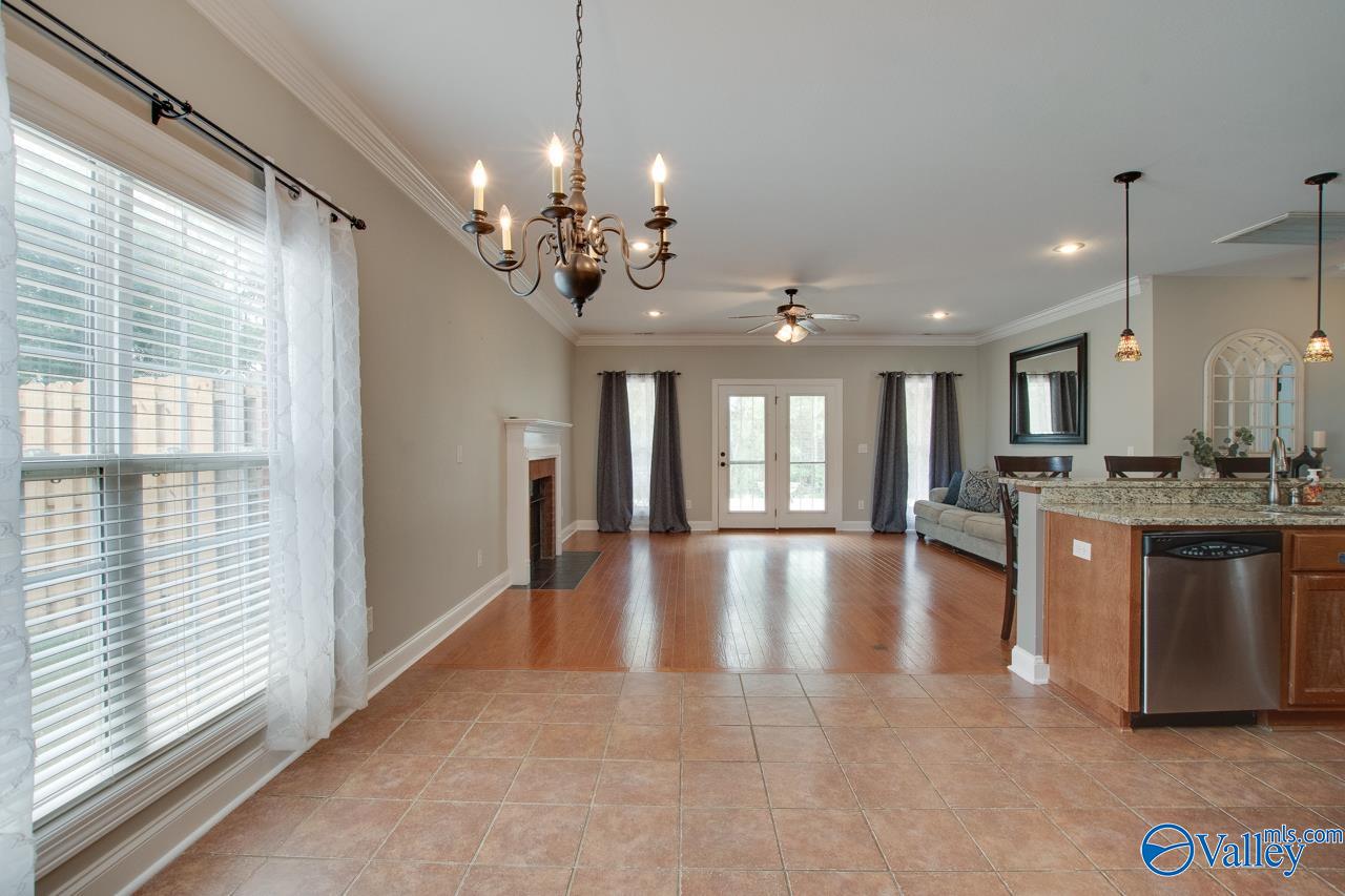 7522 Parktrace Lane