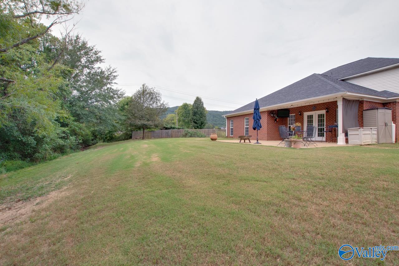 7522 Parktrace Lane