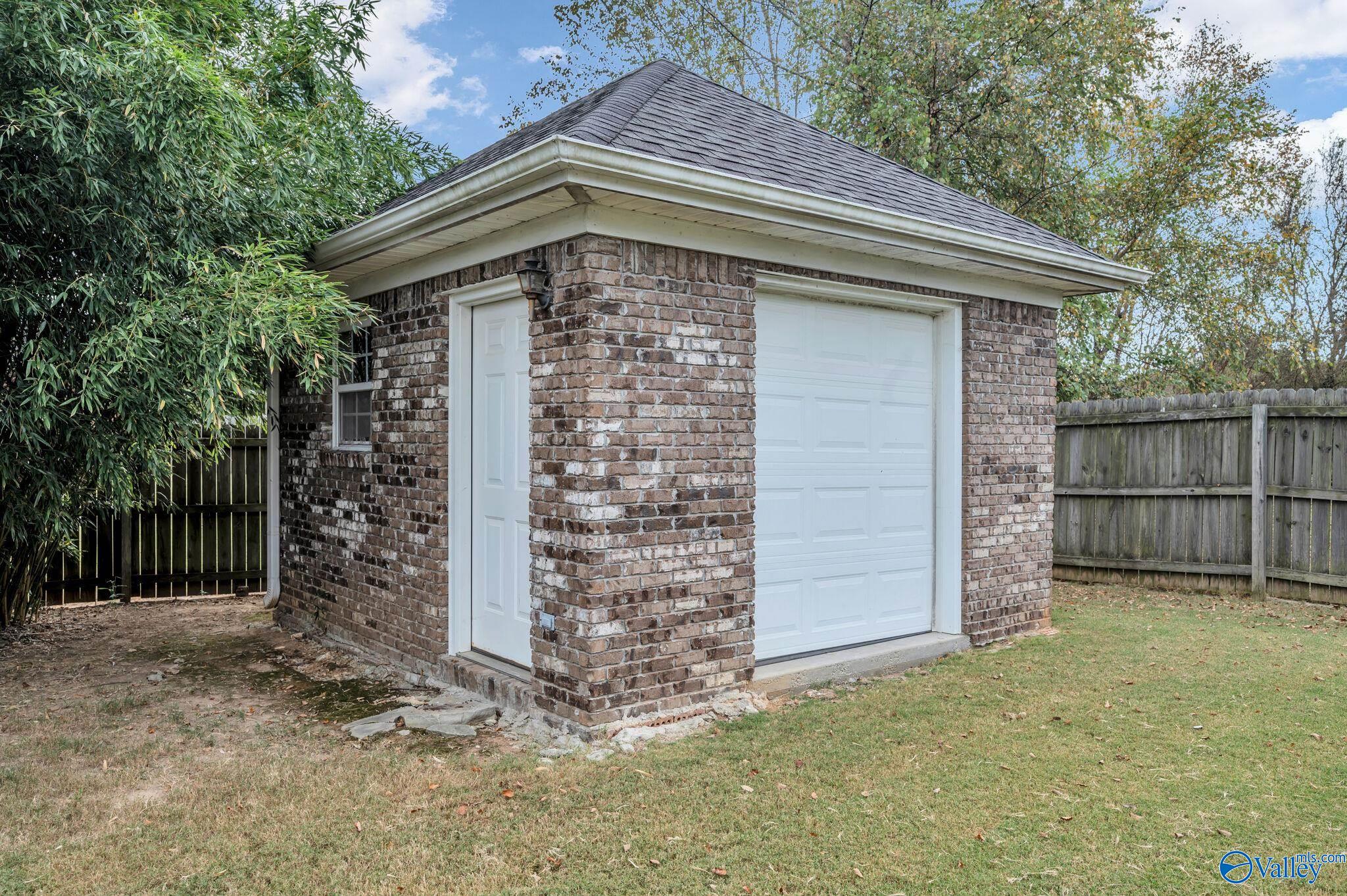2306 Martinwood Lane SW