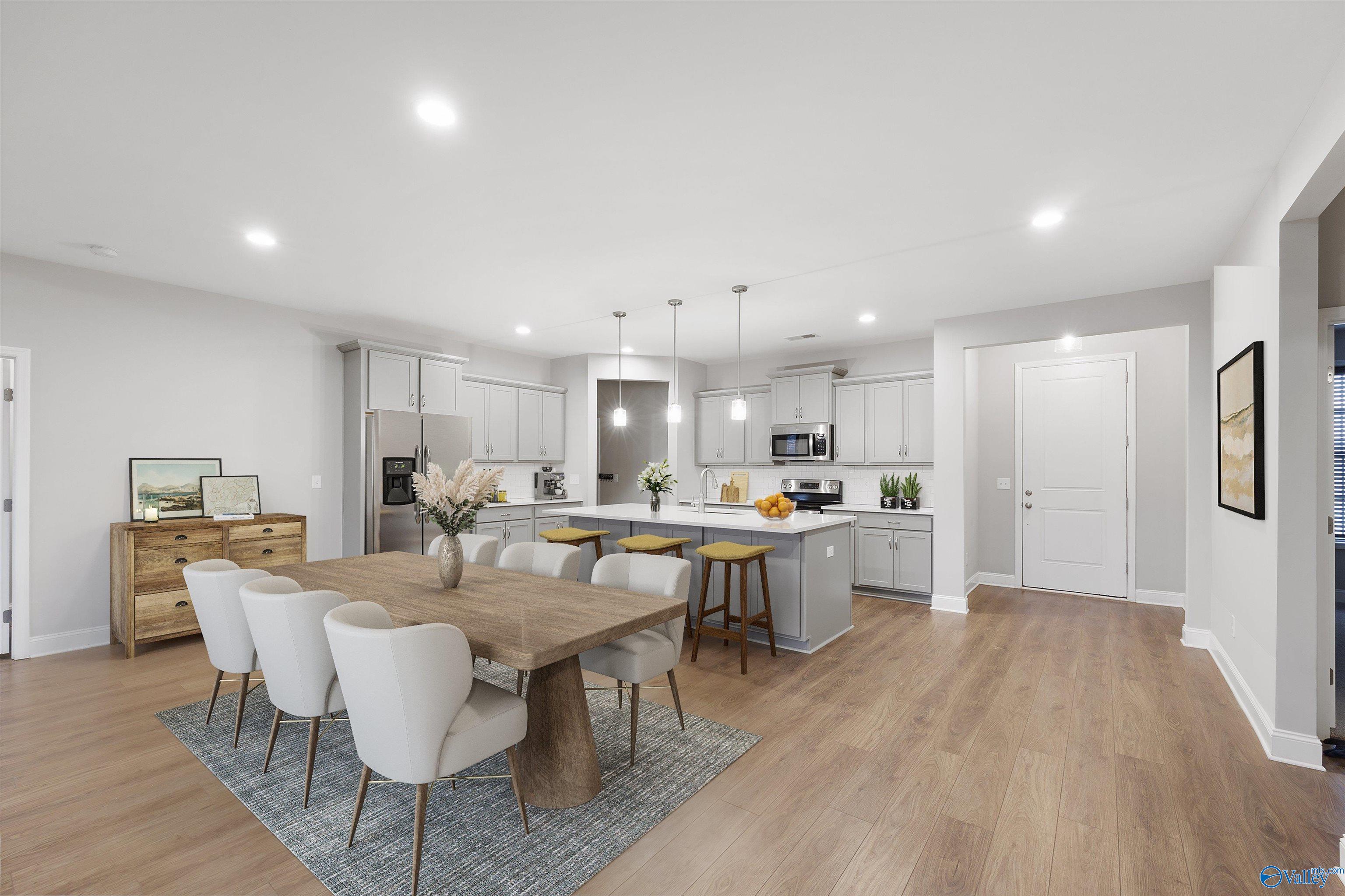 121 Slade Thomas Drive