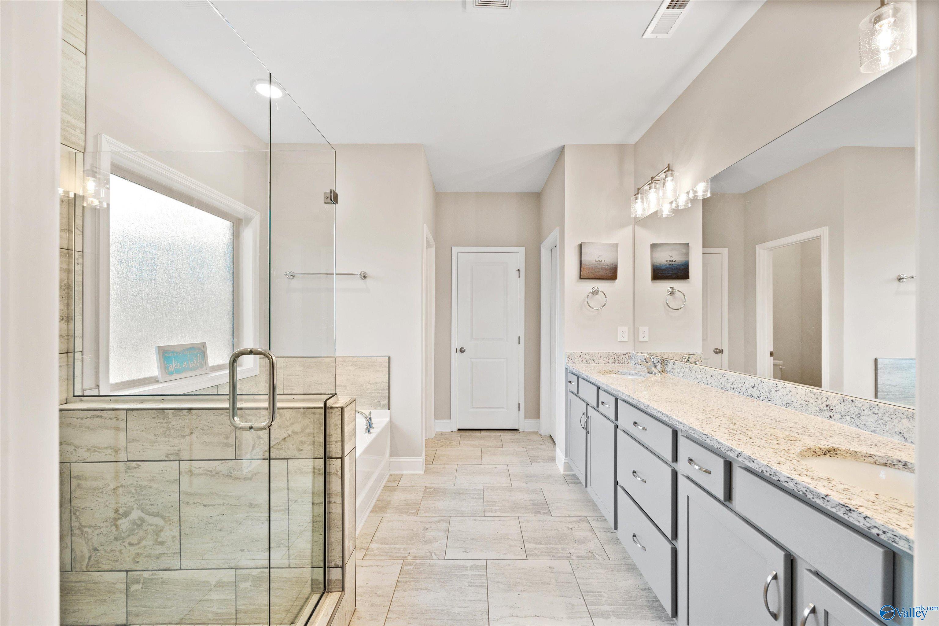 121 Slade Thomas Drive