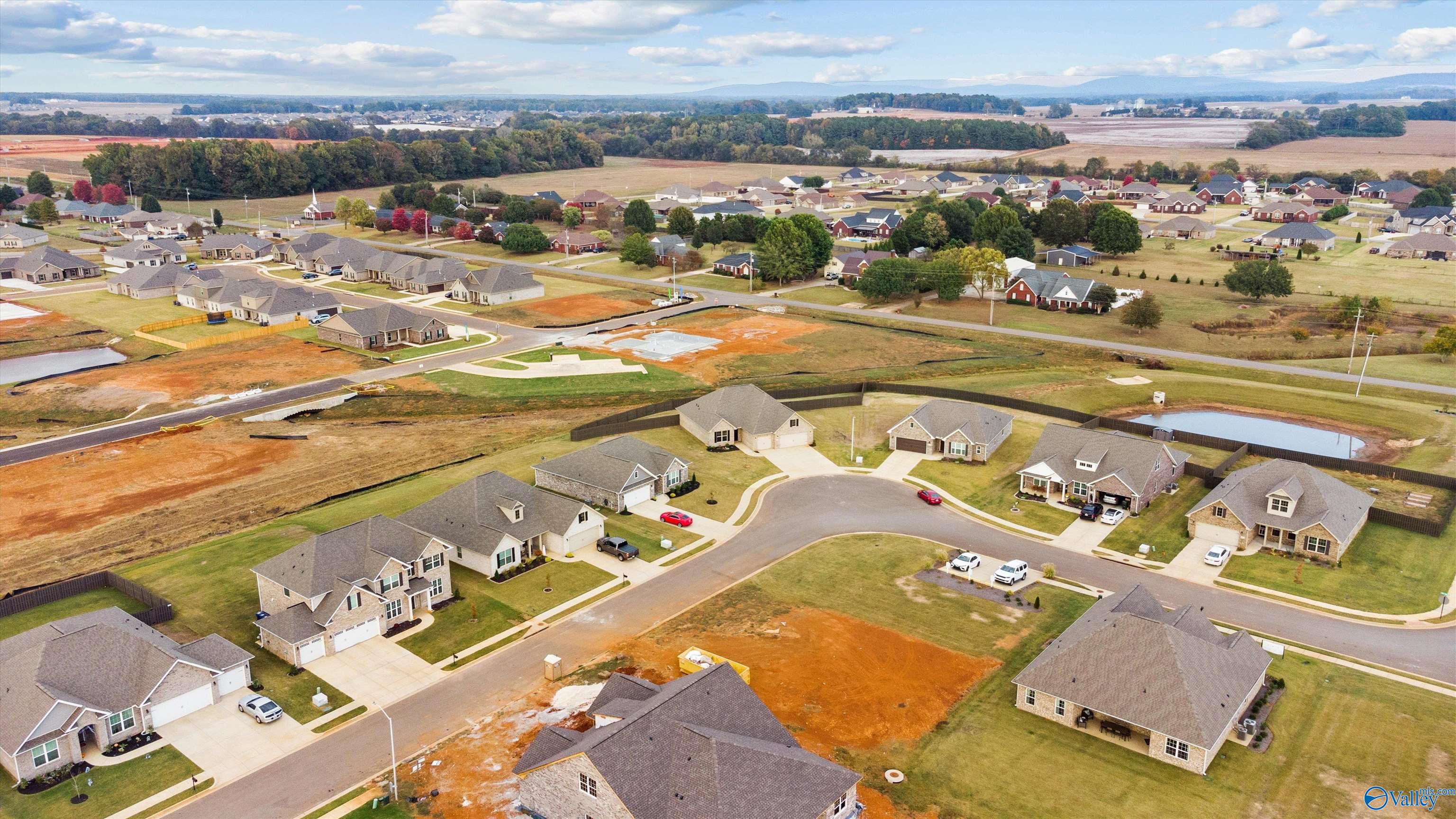 121 Slade Thomas Drive