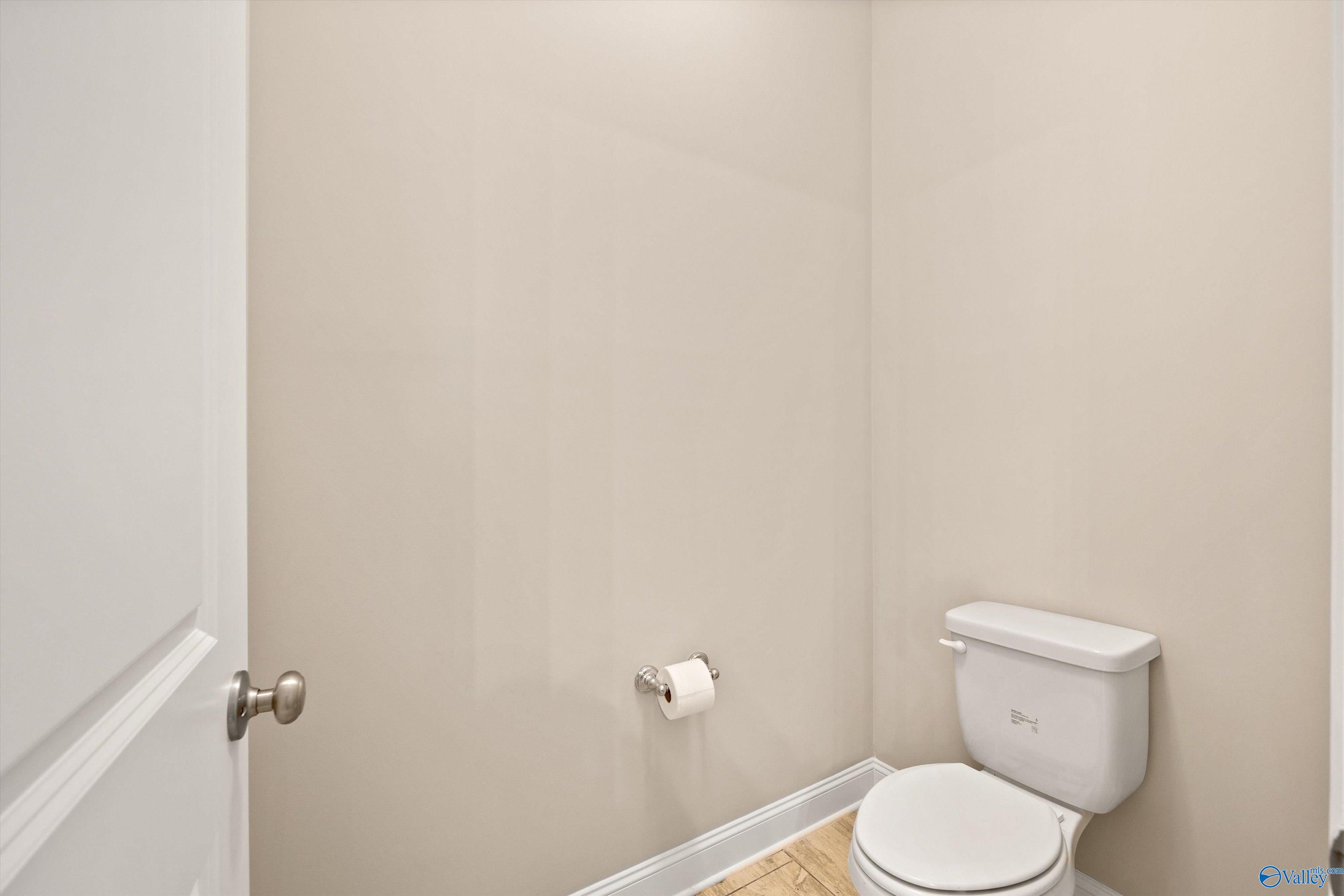 121 Slade Thomas Drive