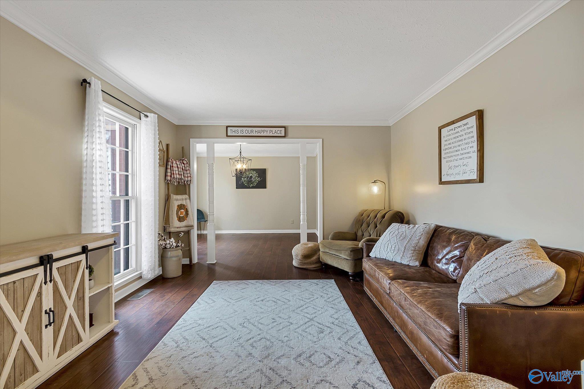 14743 Facet Circle