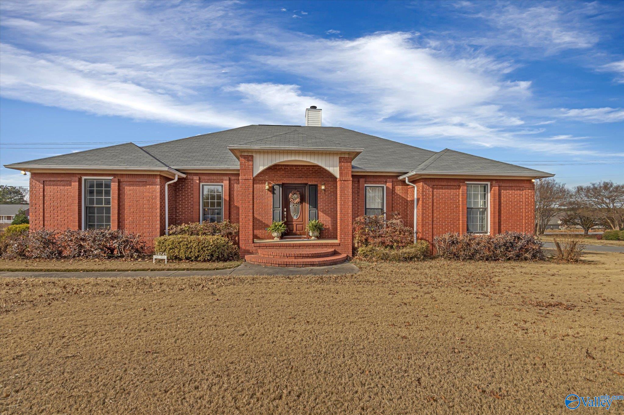 14743 Facet Circle