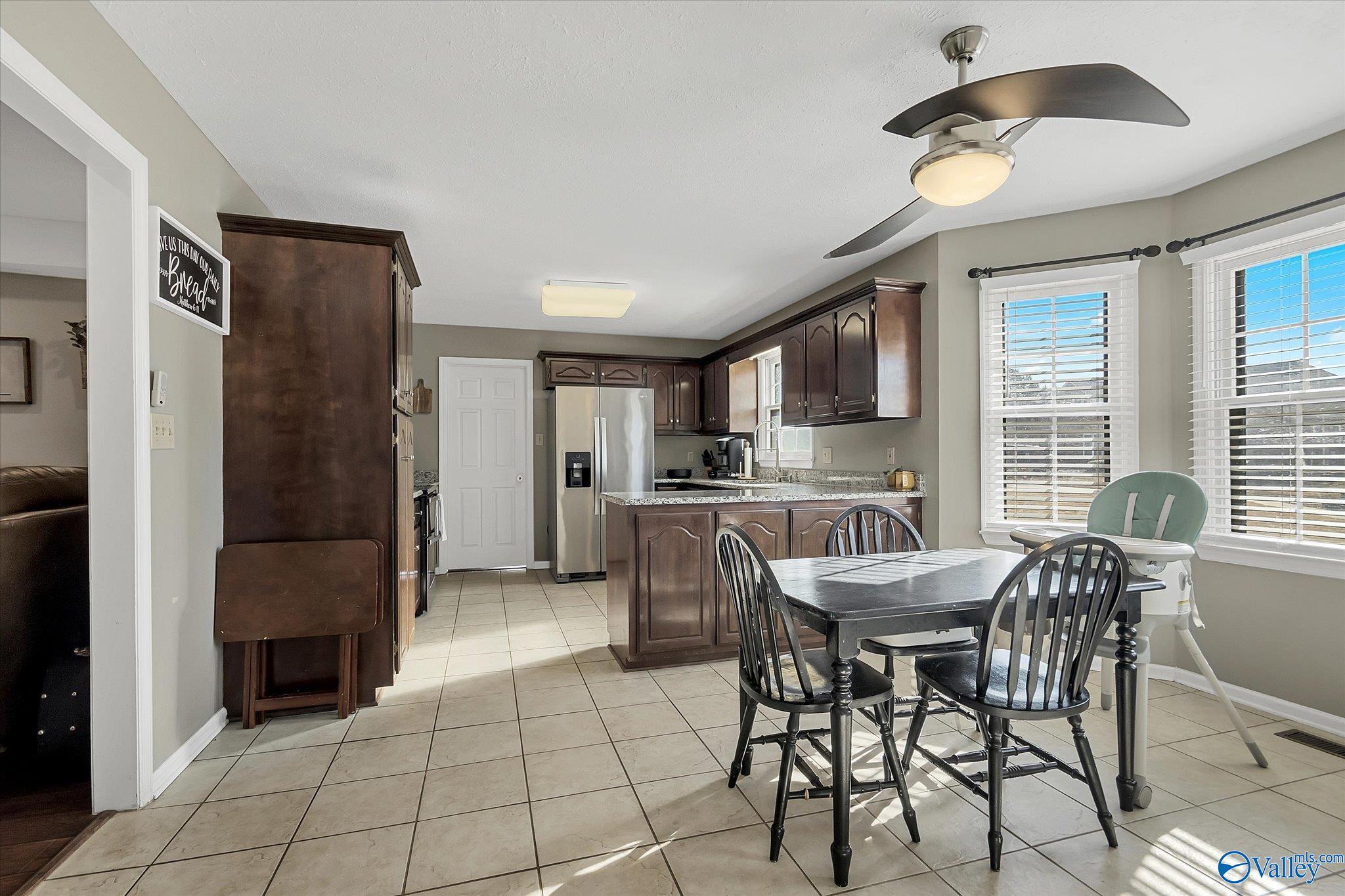 14743 Facet Circle