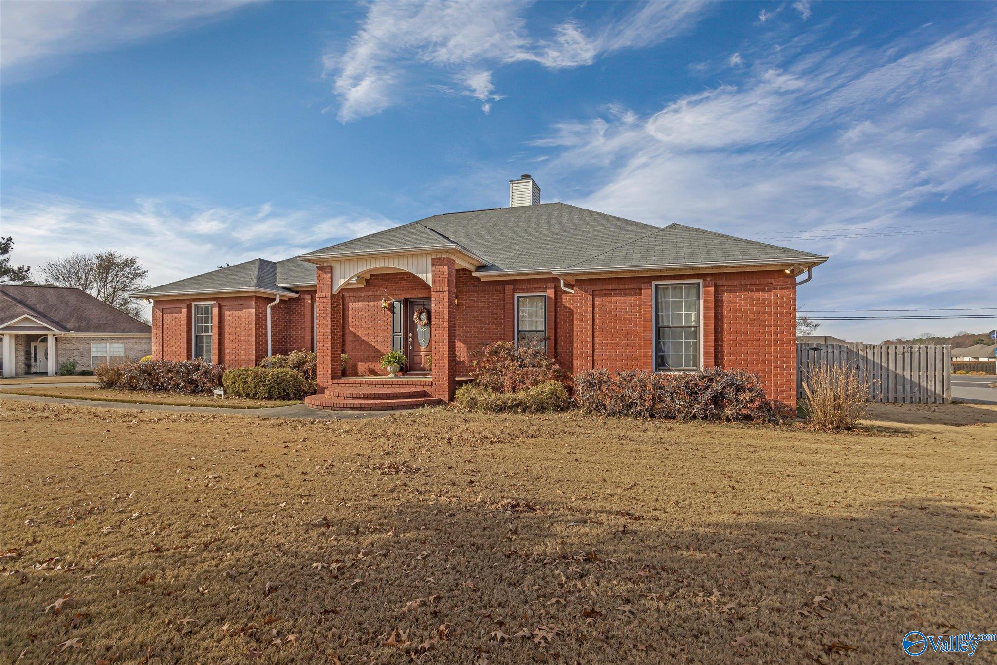 14743 Facet Circle