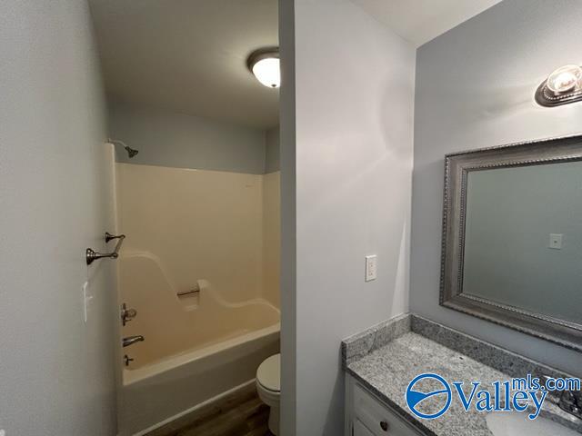211 Marinawoods Drive # 5