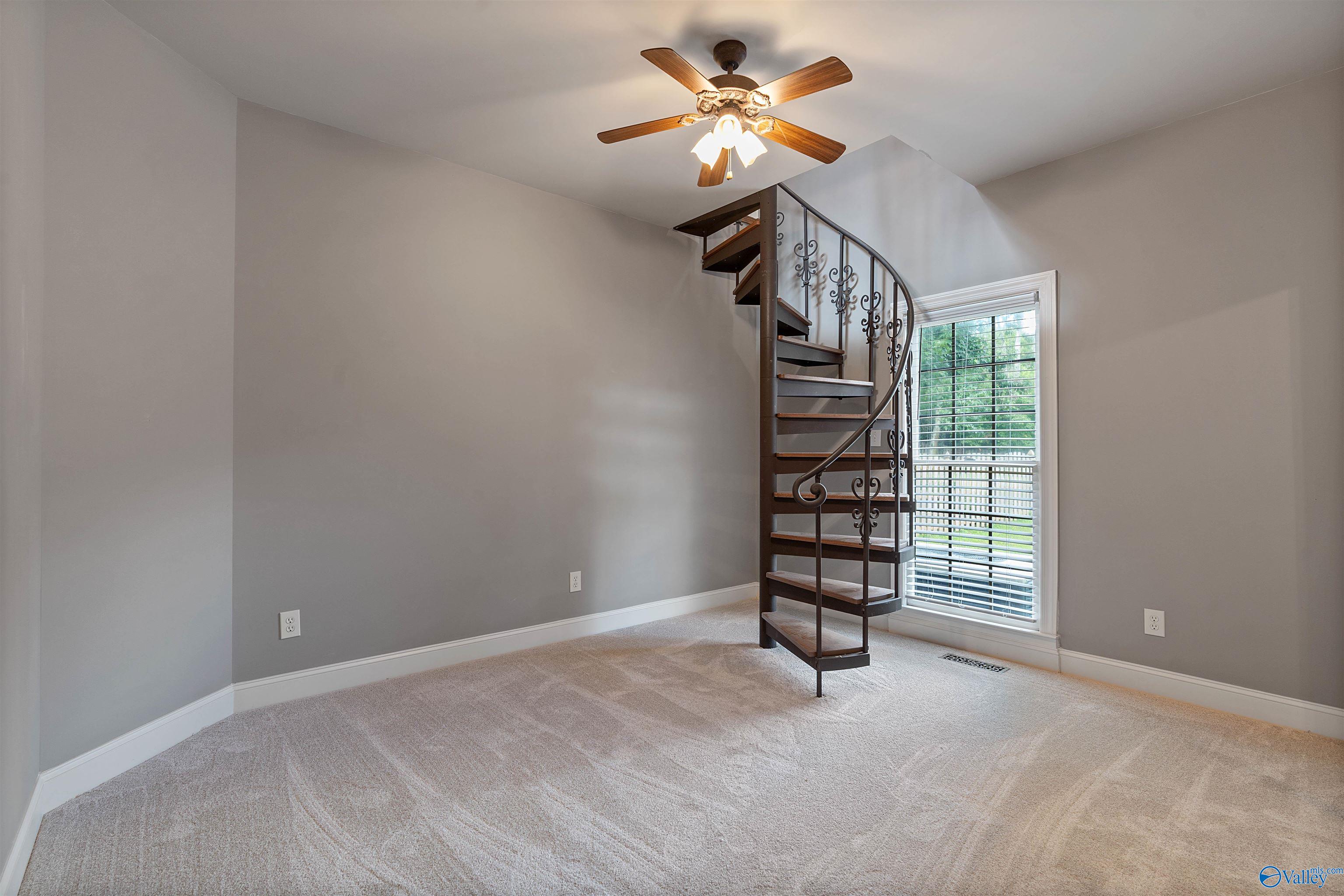 110 Holbrook Drive