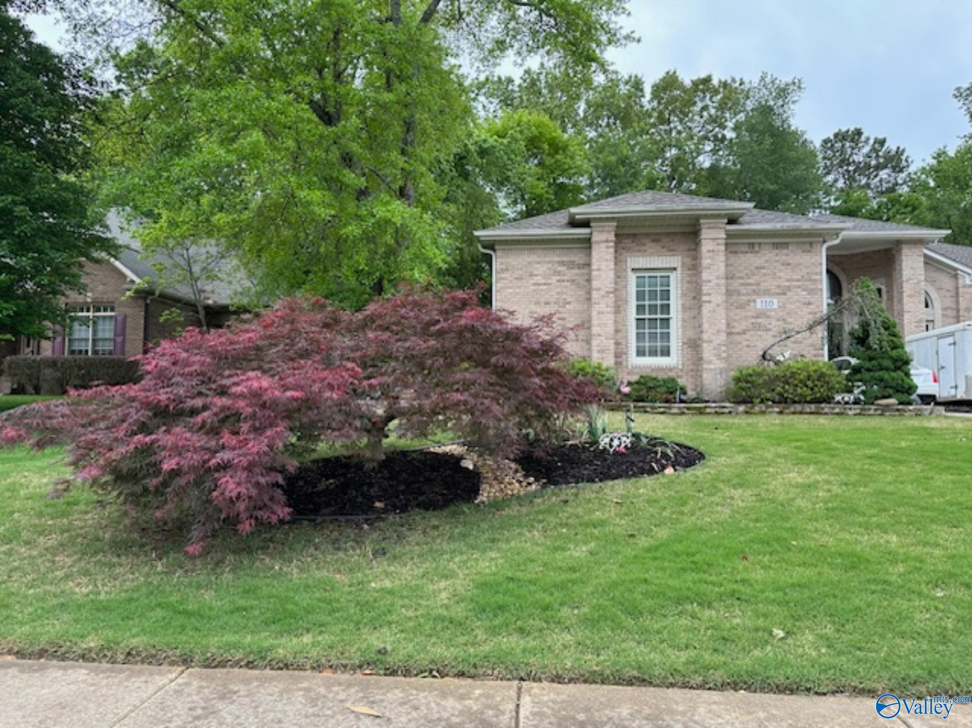 110 Holbrook Drive