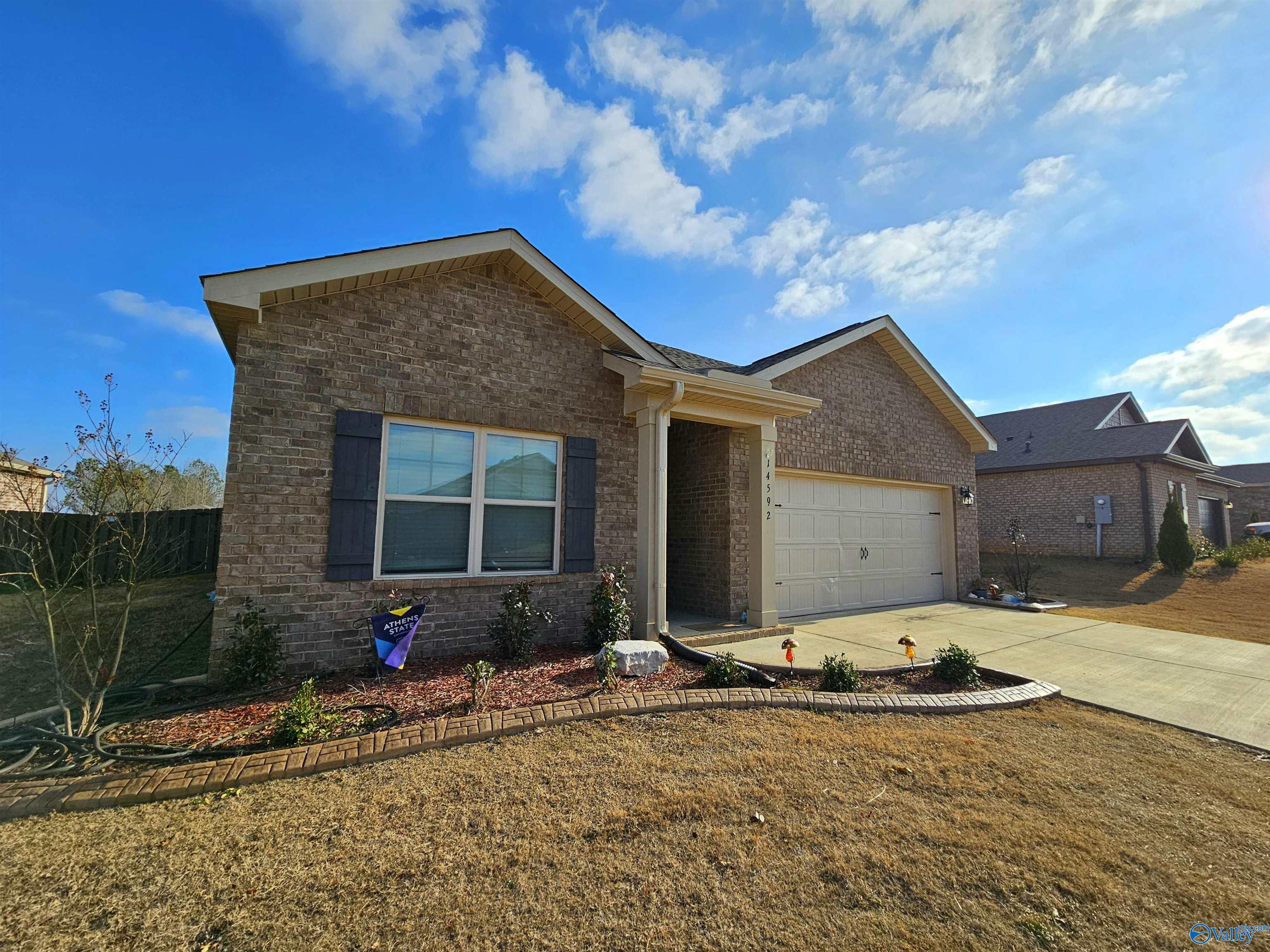 14592 London Lane